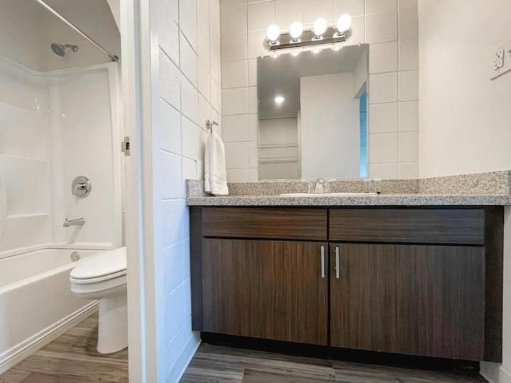 Apartment - Split Level