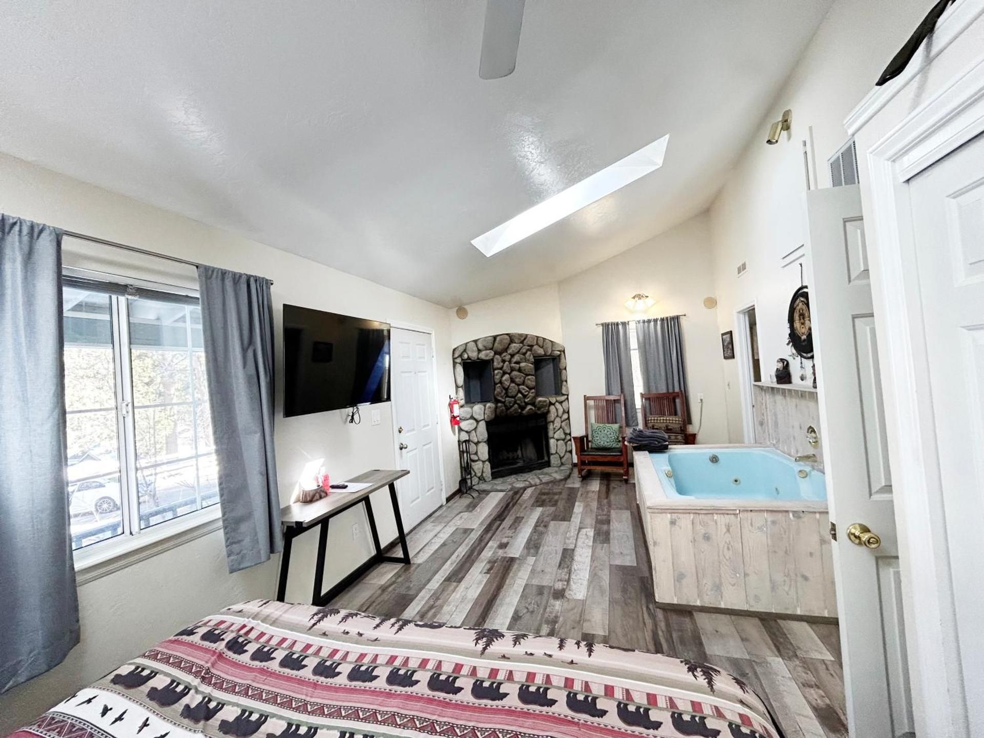 Pine Knot Guest Ranch
