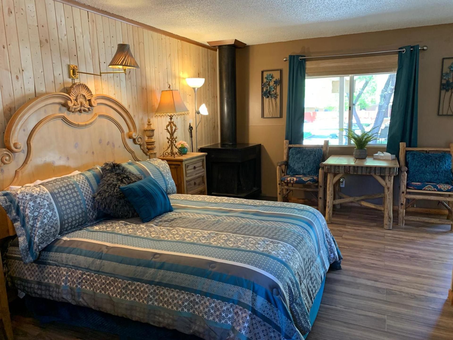 King Studio One King Bed