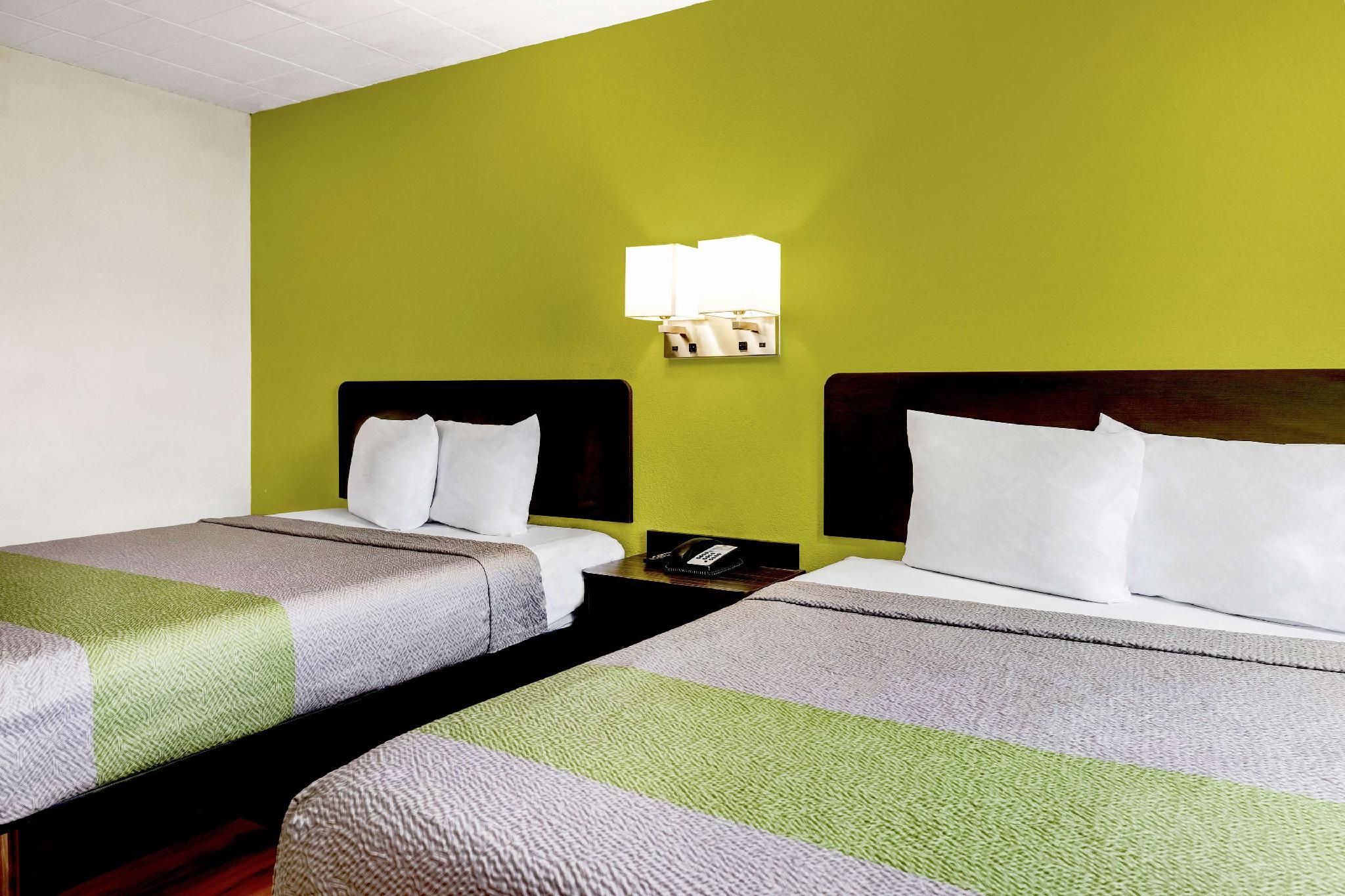 2 Queen Beds | Non-Smoking, Micfridge