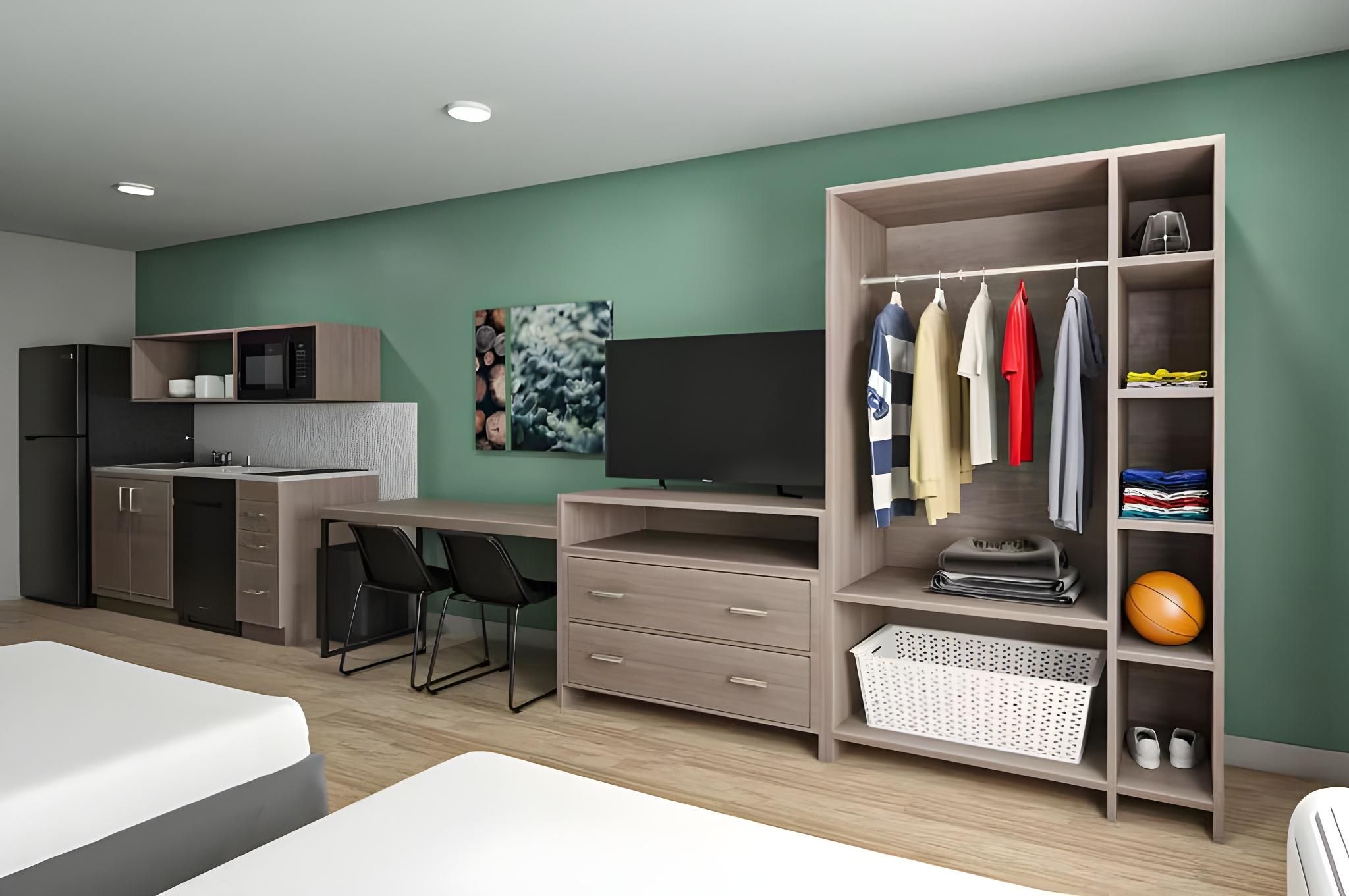2 Queen Beds, Mobility Accessible Suite, Bathtub w/ Grab Bars, Non-Smoking
