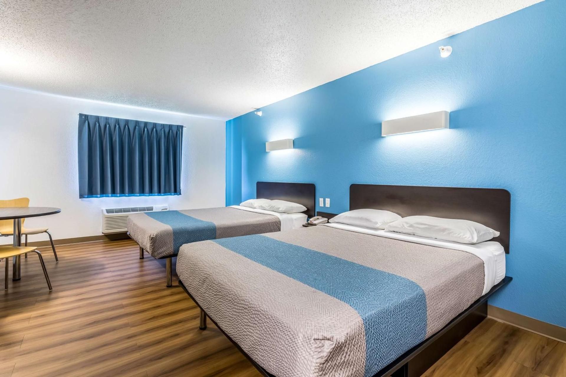 Deluxe Queen Room with Two Queen Beds - Non-Smoking