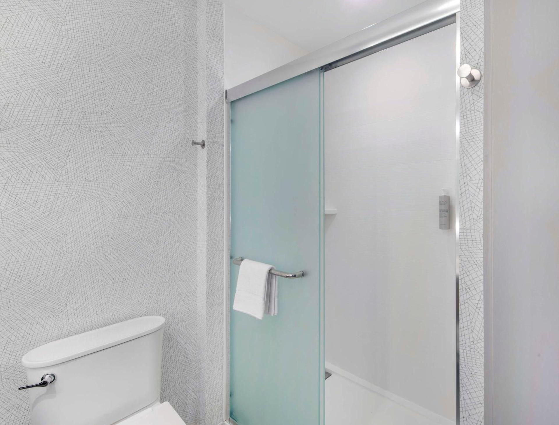 Home2 Suites by Hilton Lumberton 1 King Bed Studio Suite 3