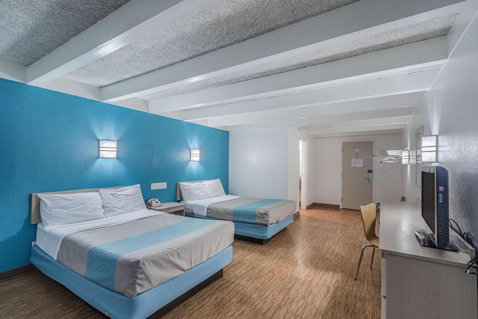 Quadruple Room - Disability Access - Roll in Shower