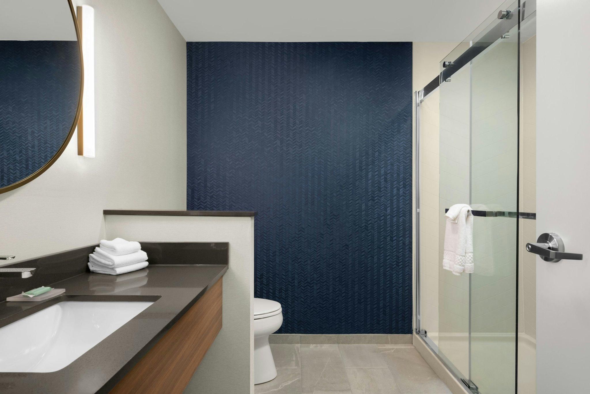 Fairfield by Marriott Inn & Suites Kokomo Suite, 2 Queen, Sofa bed 3