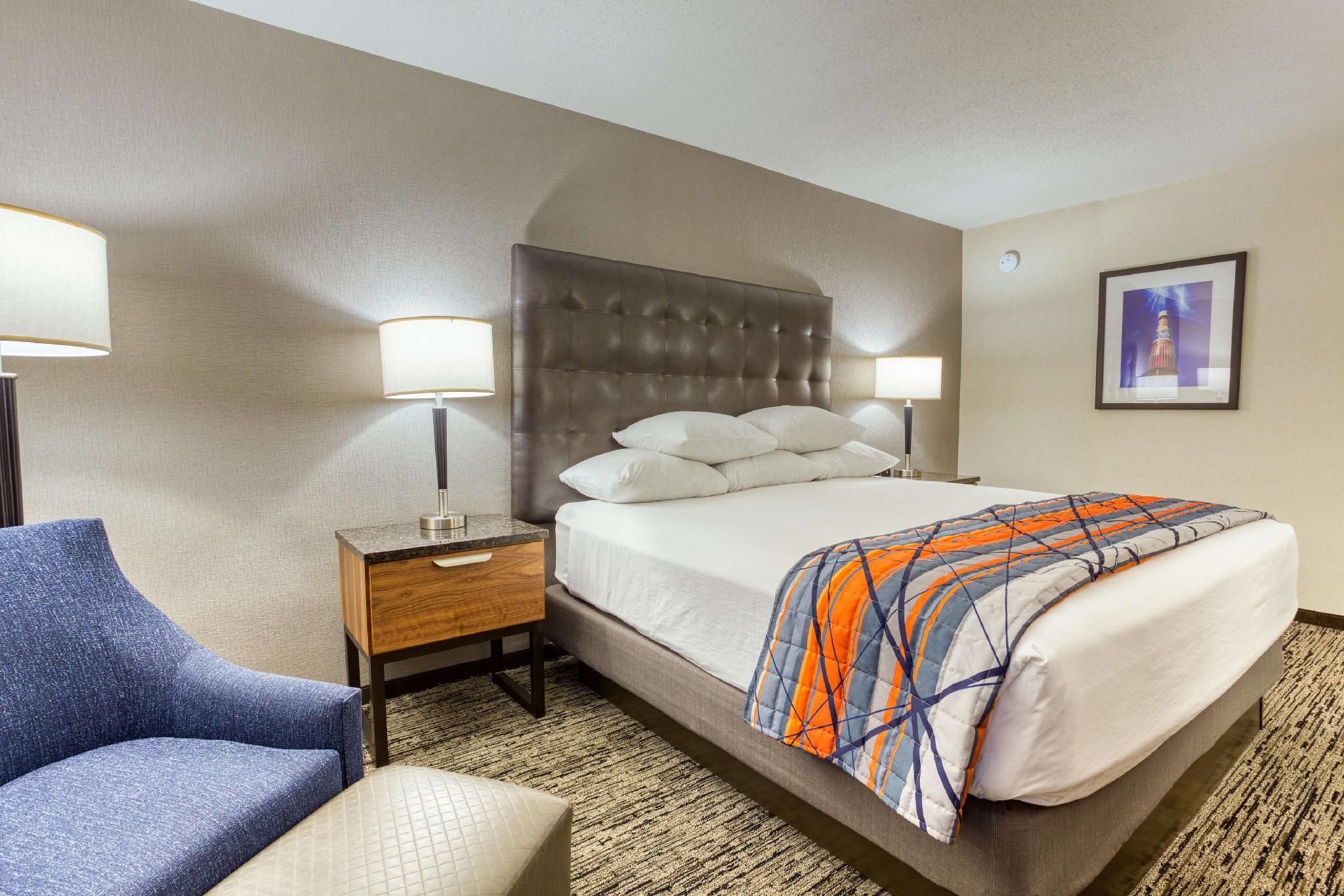 1 King Bed Accessible with Roll-In Shower