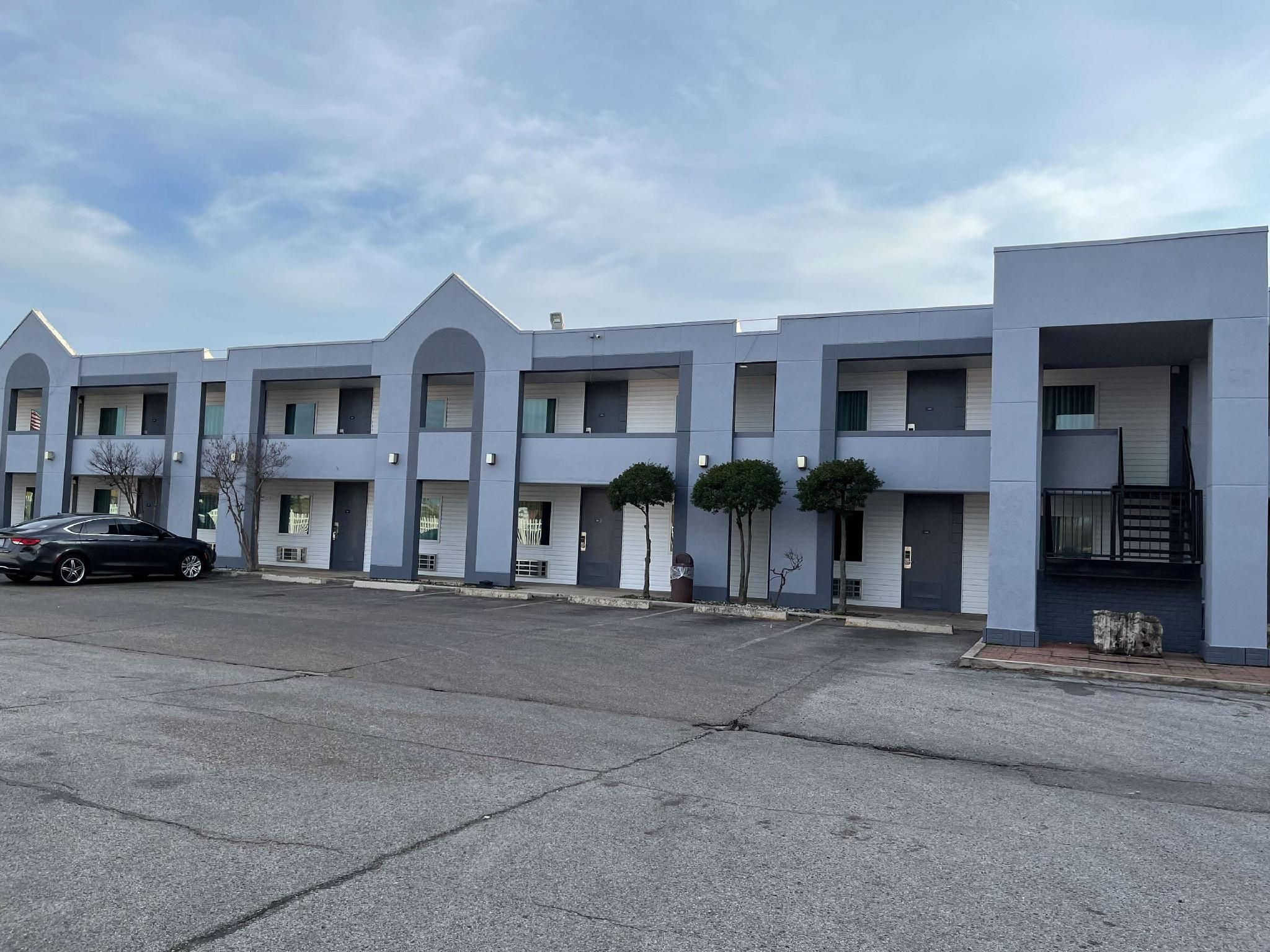 Studio 6  Suites West Memphis, AR - Memphis