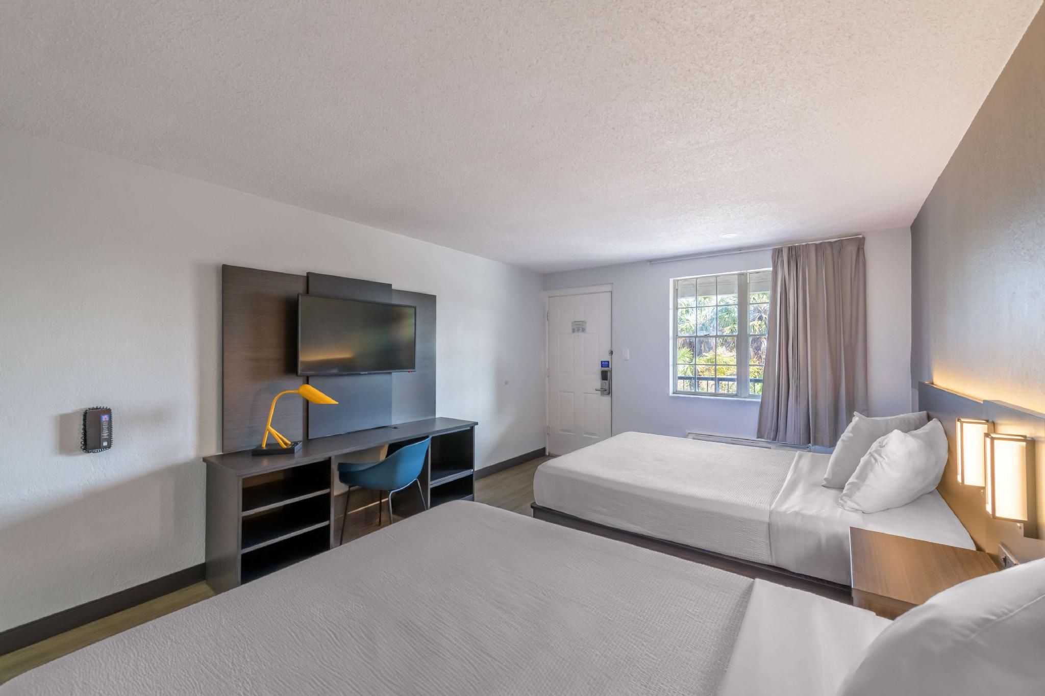 2 Queen Beds | Suite, Non-Smoking