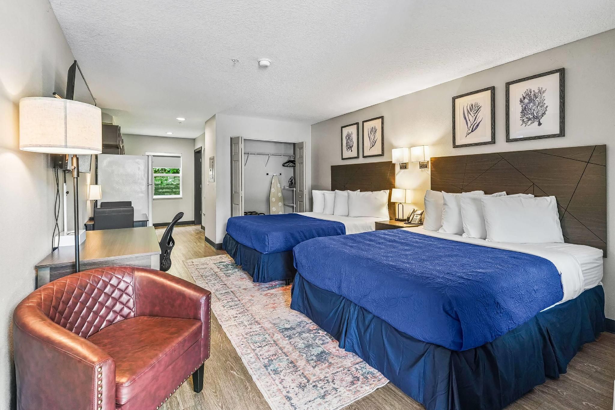 Baymont by Wyndham Ocala Suites 2 Queen Beds, Mobility Accessible Suite, Roll-in Shower, Non-Smoking