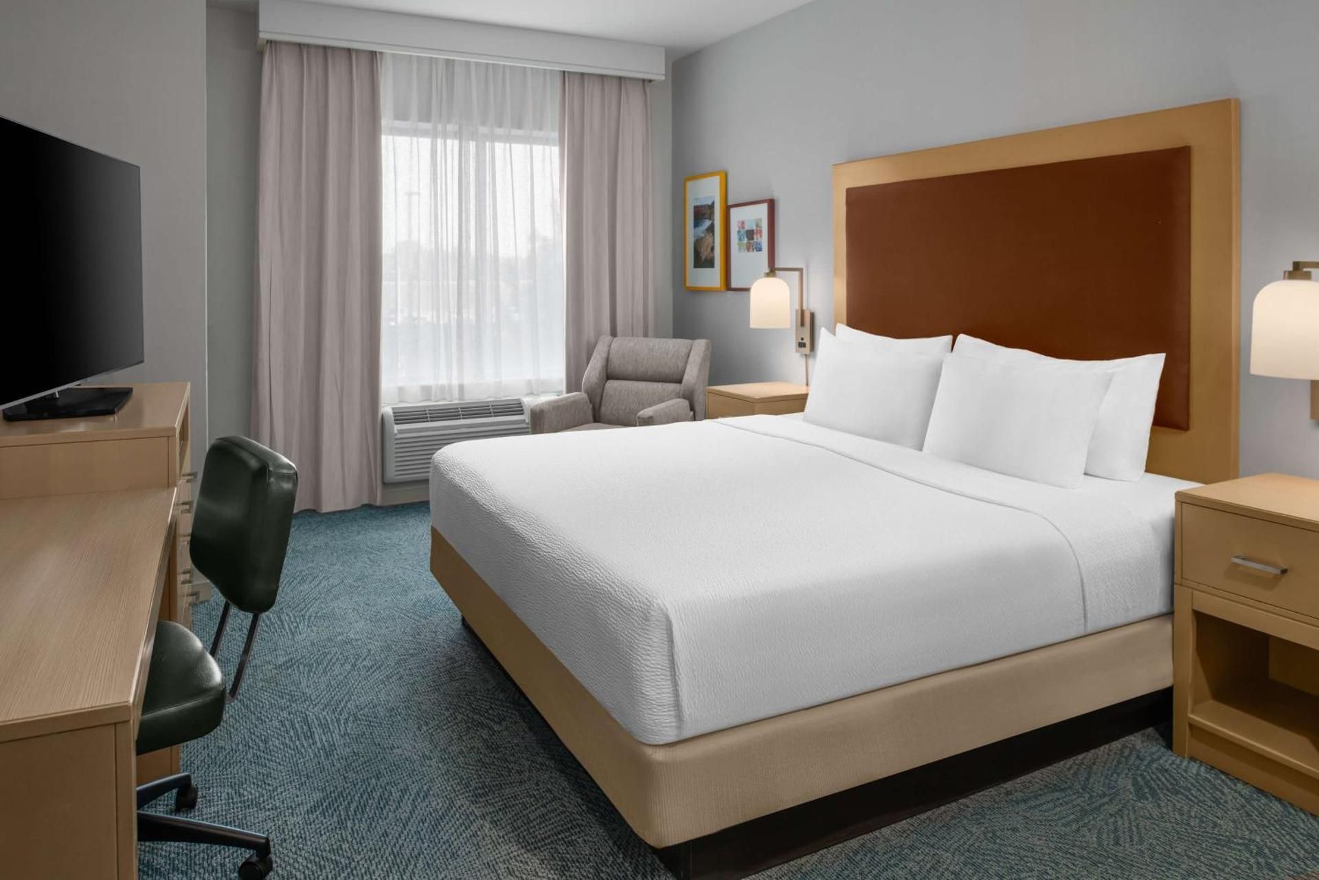 Homewood Suites by Hilton Anaheim Resort - Convention Center 1 KING BED NONSUITE NONSMOKING