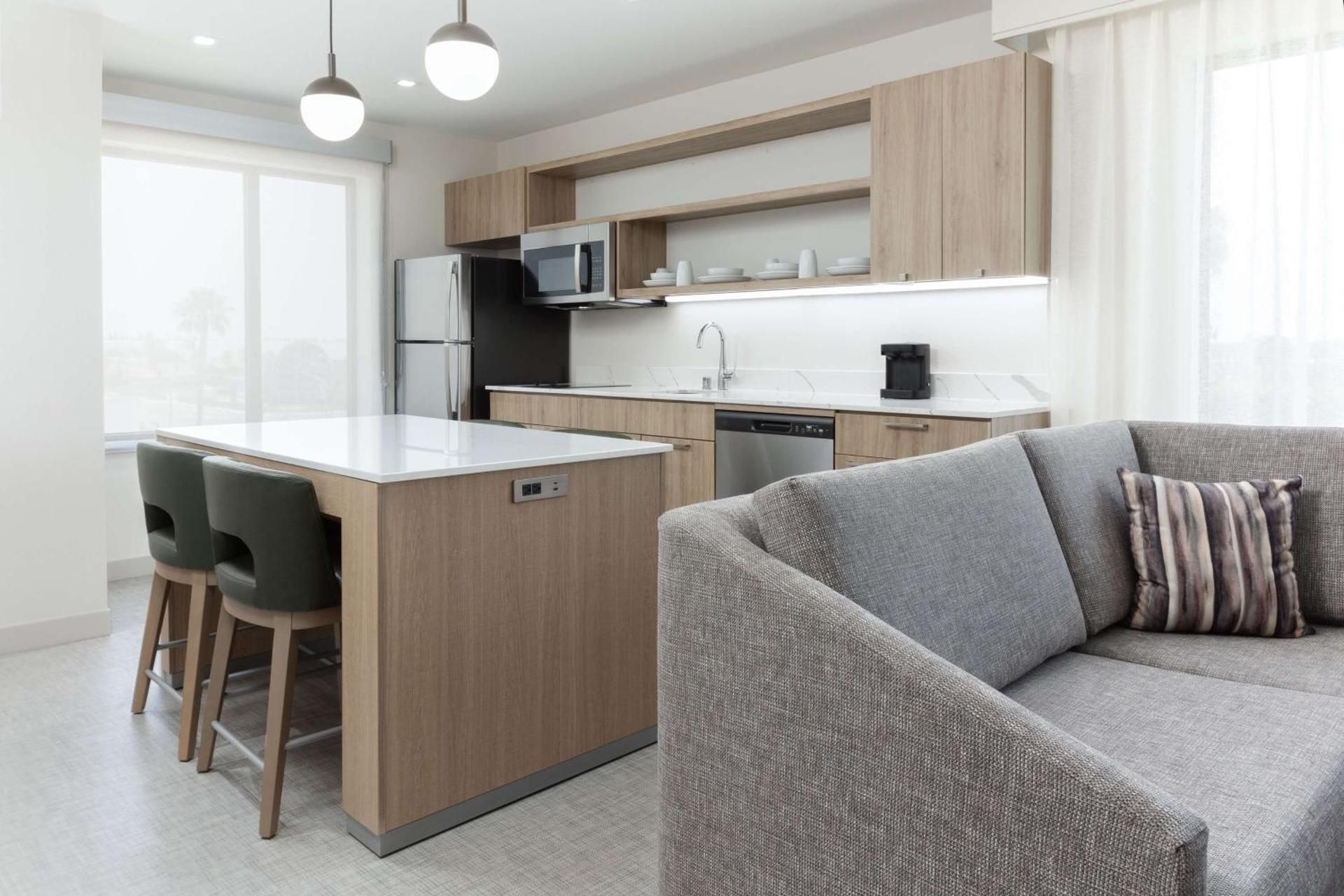 One-Bedroom King Suite - Hearing Accessible