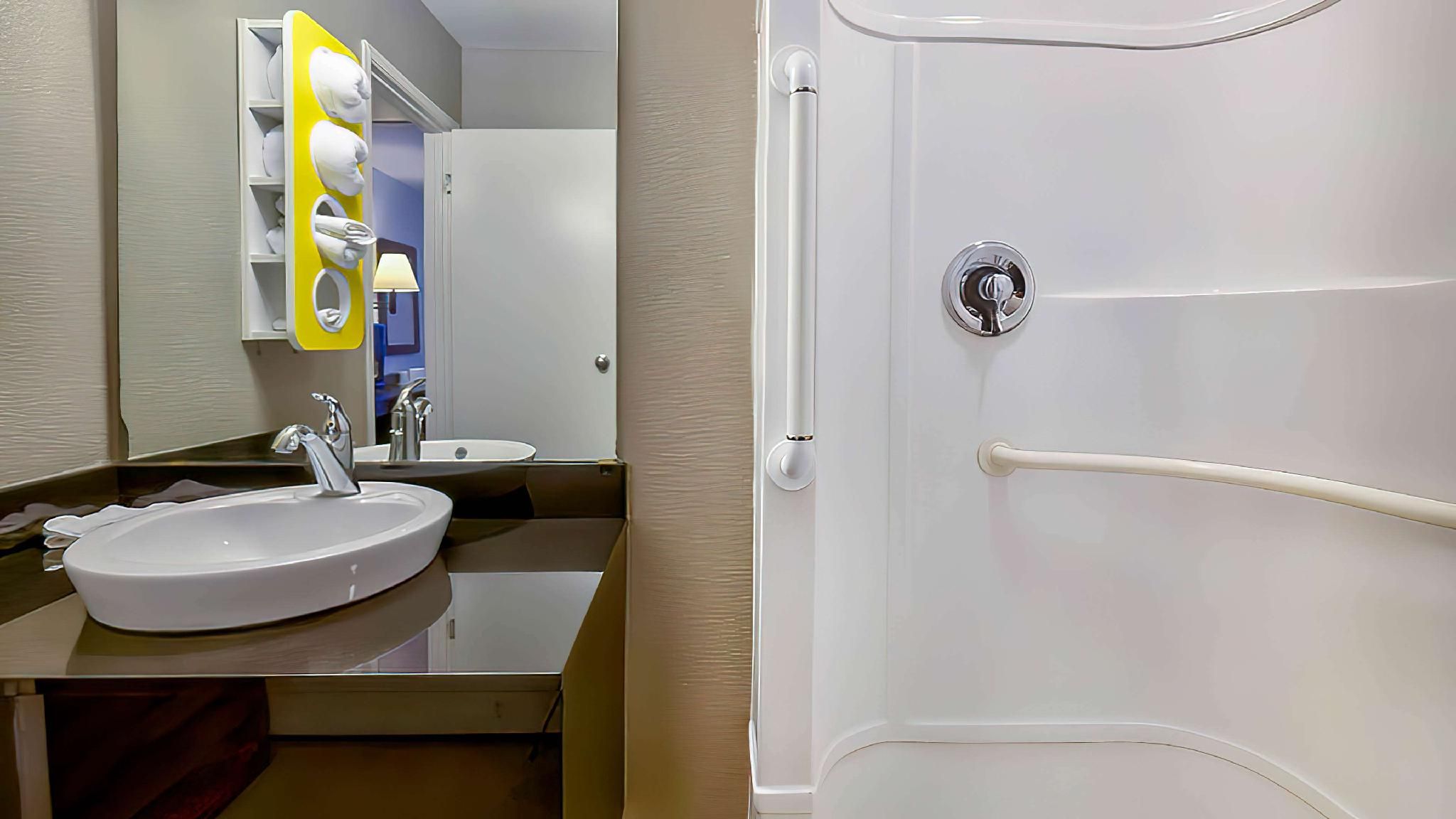 Motel 6 Tucumcari, NM 1 QUEEN BED | 3