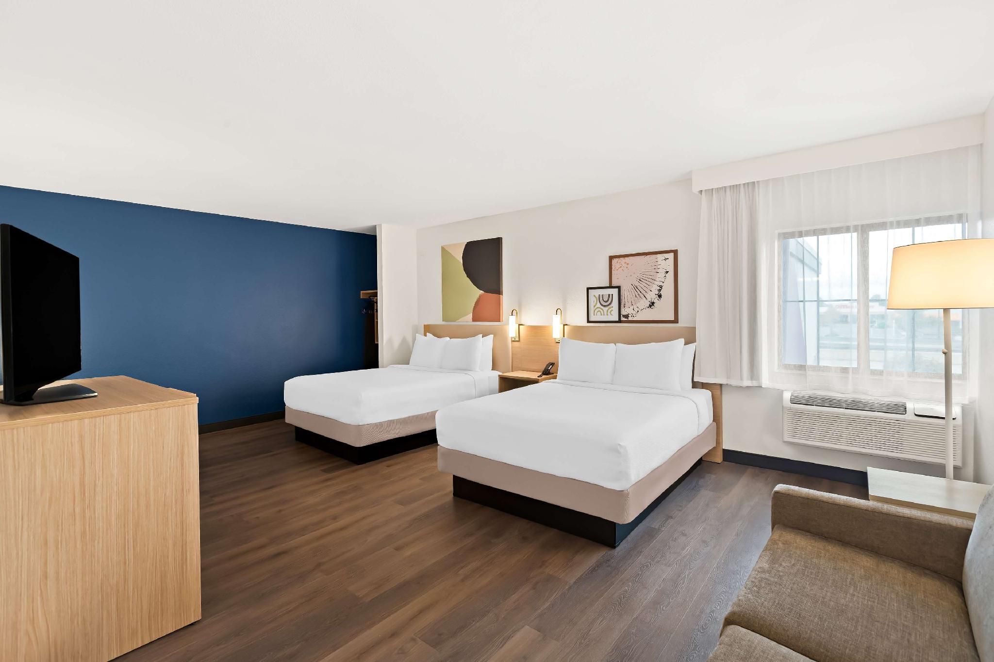 Spark by Hilton Wichita East 2 QUEEN BEDS WITH SOFABED