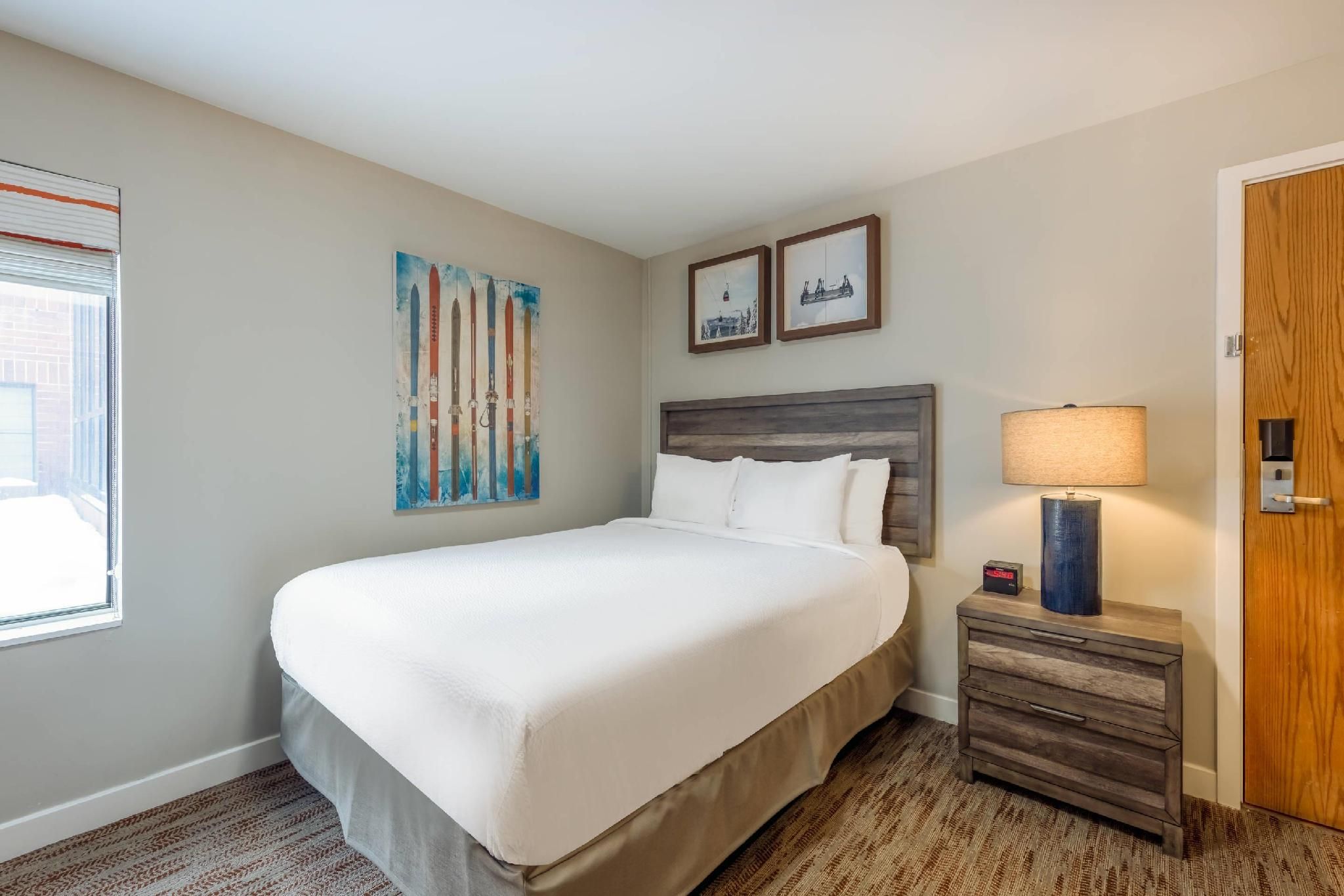 1 Queen Bed, Nonsmoking