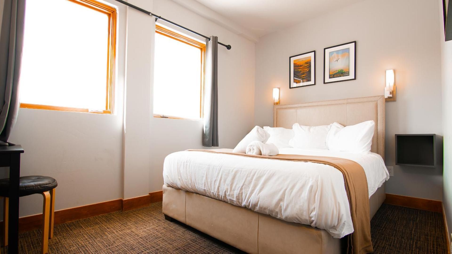 Queen Room with Shared Bathroom