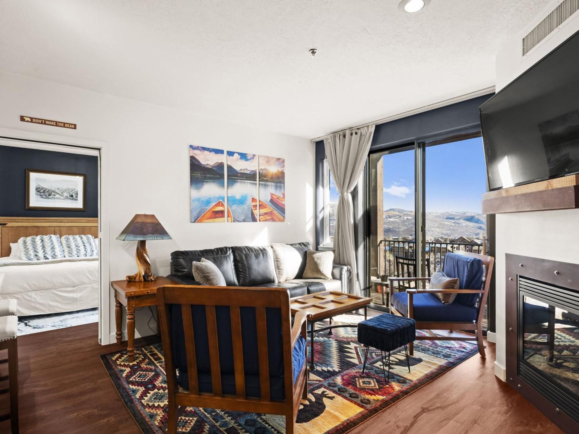 Apartment with Balcony