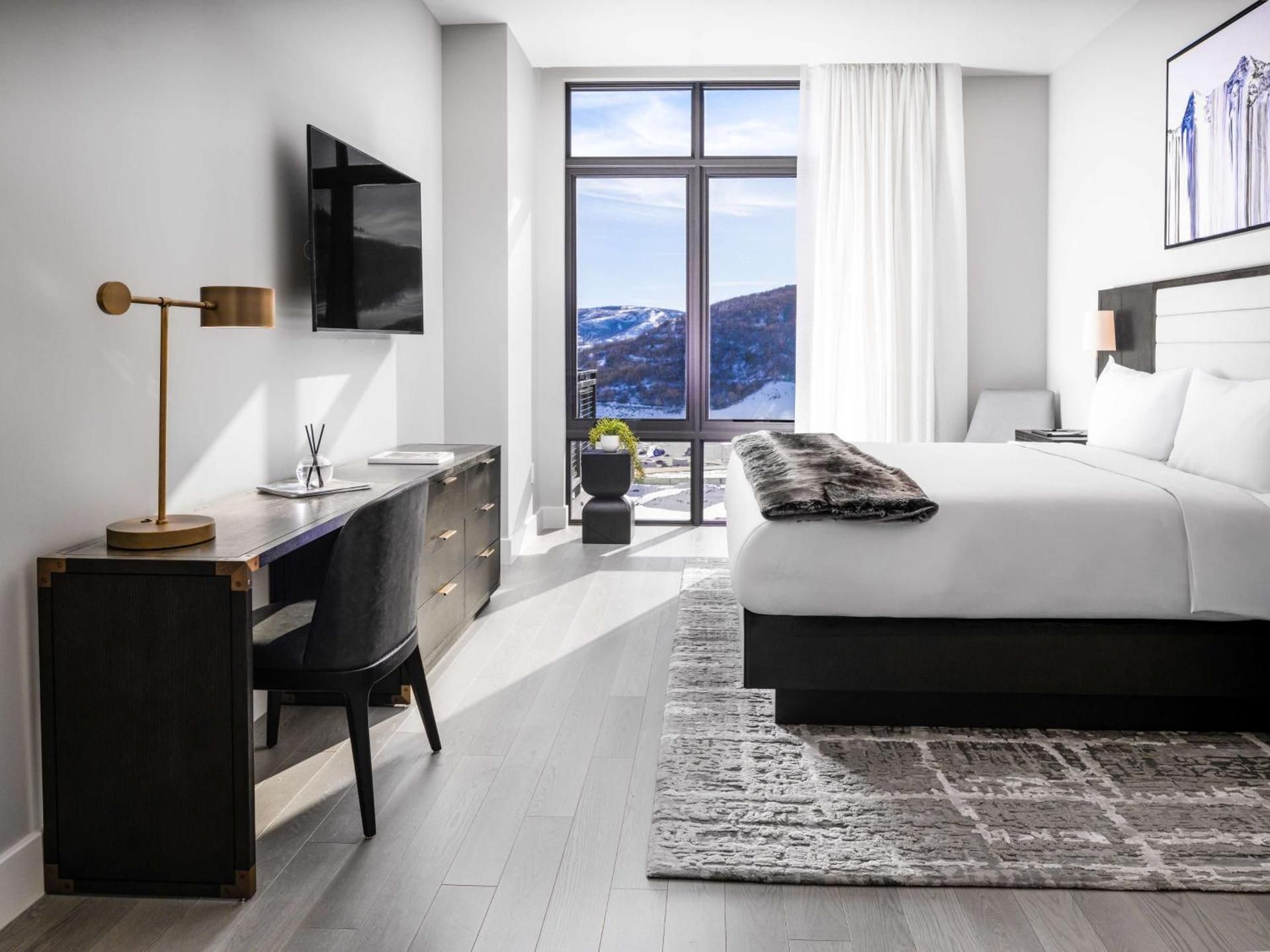 1 Bedroom Residence Mountain Side With Study