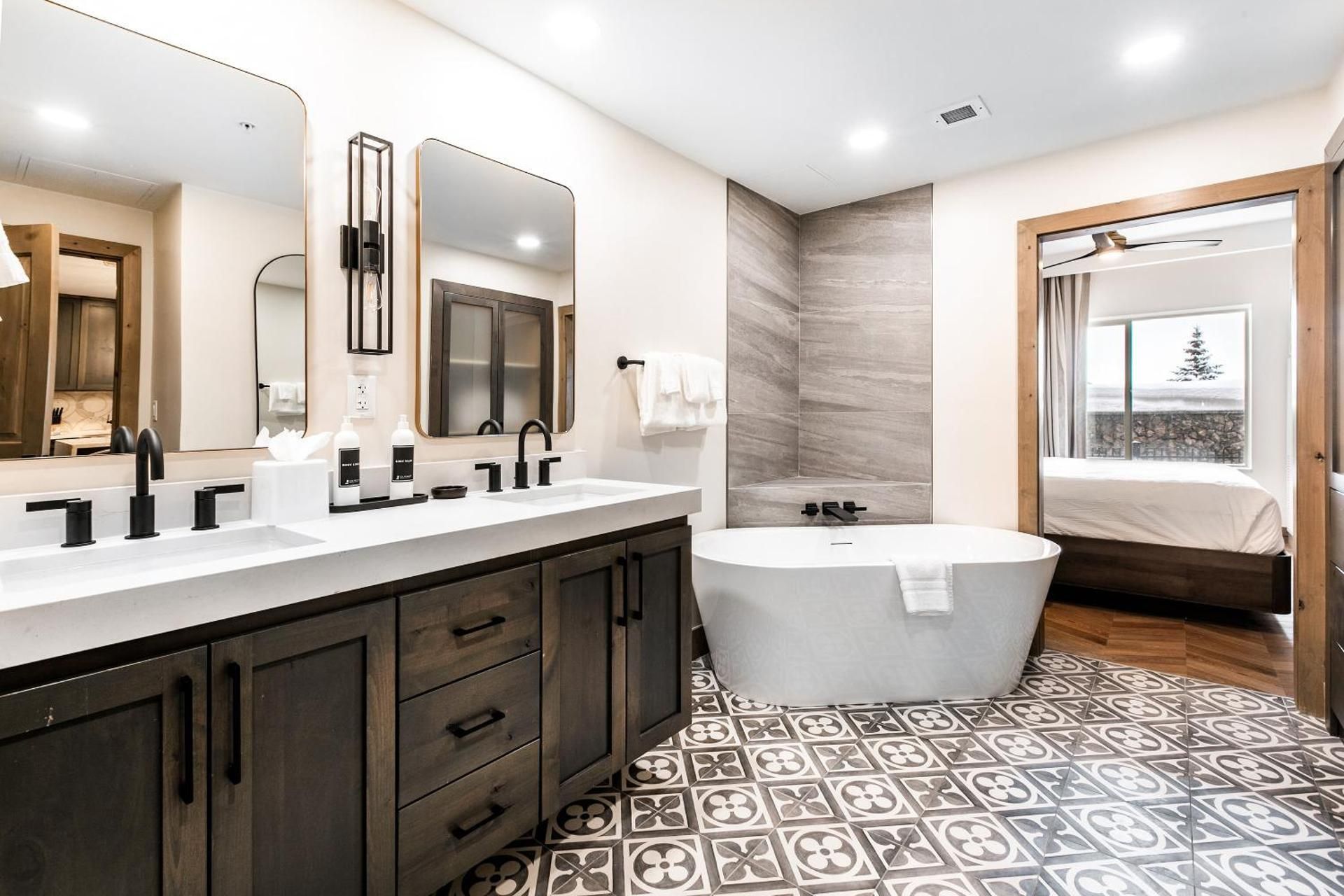 1 Bedroom Condominium 4311-A