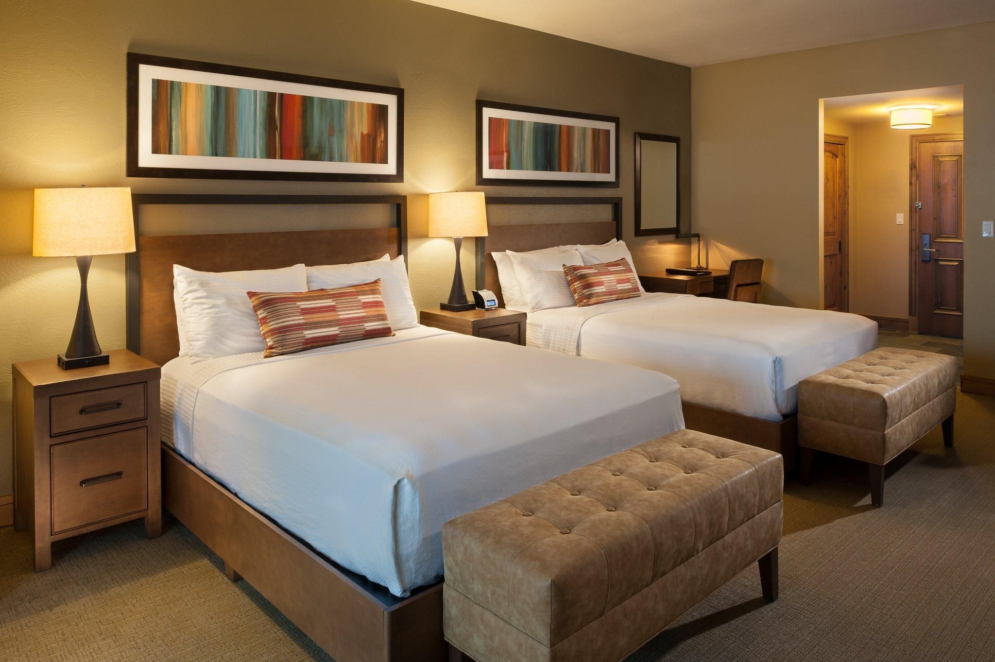 2 Queen Hotel Room
