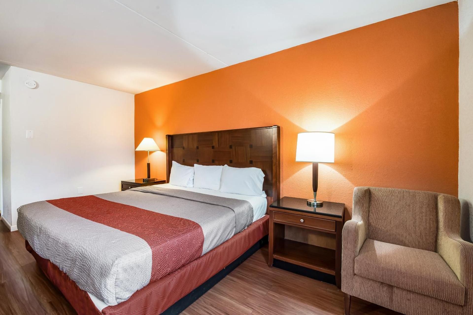 Quadruple Room - Non-Smoking