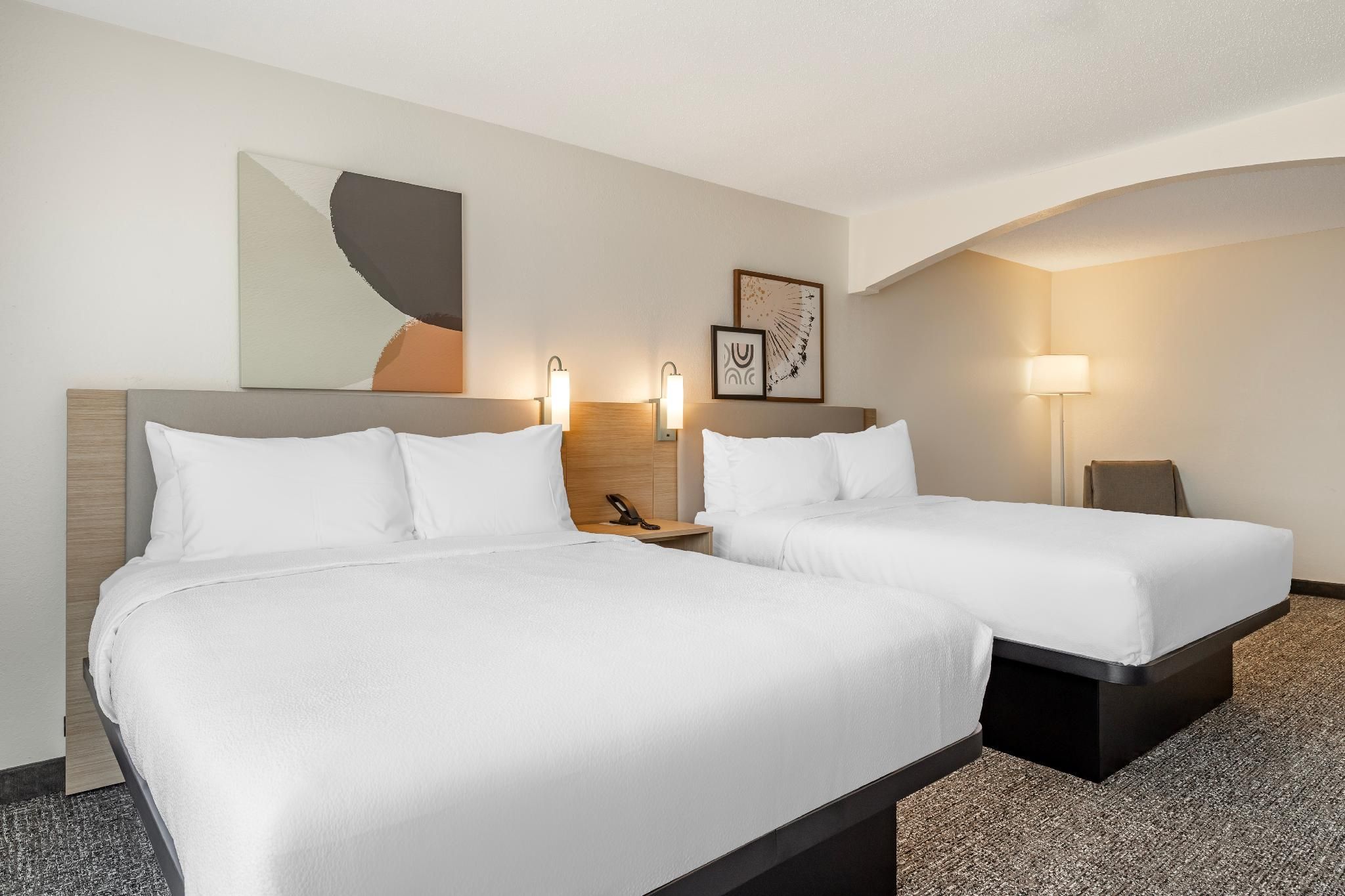 2 Queen Beds Hearing Accessible