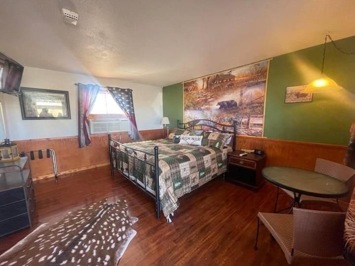 Deluxe Family Room
