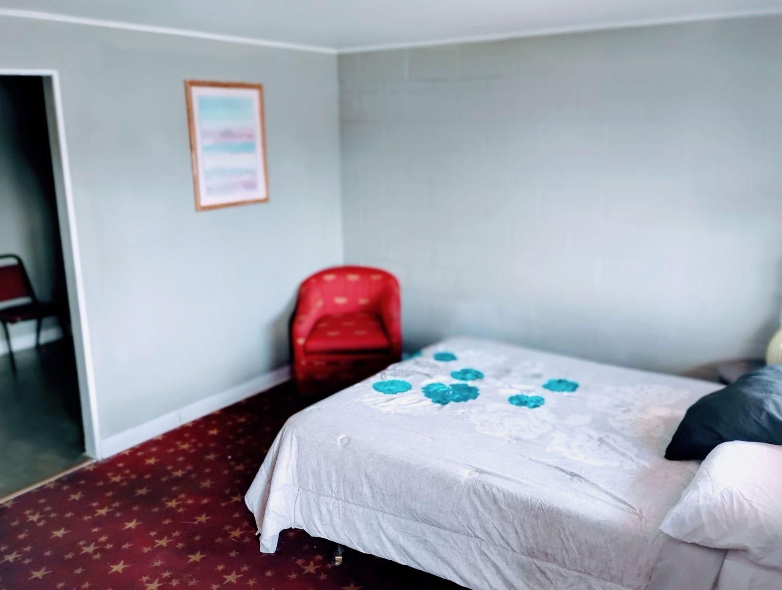 Queen Beds with Kitchenette