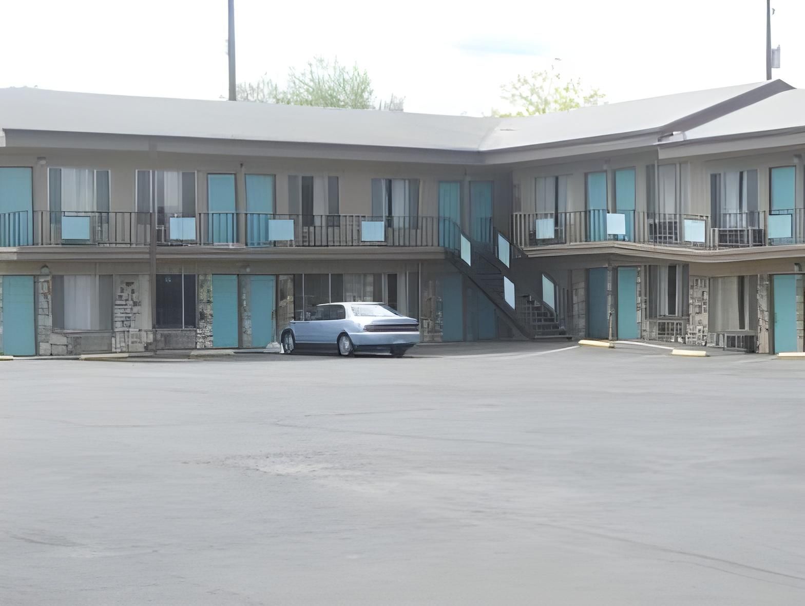 Pine Tree inn
