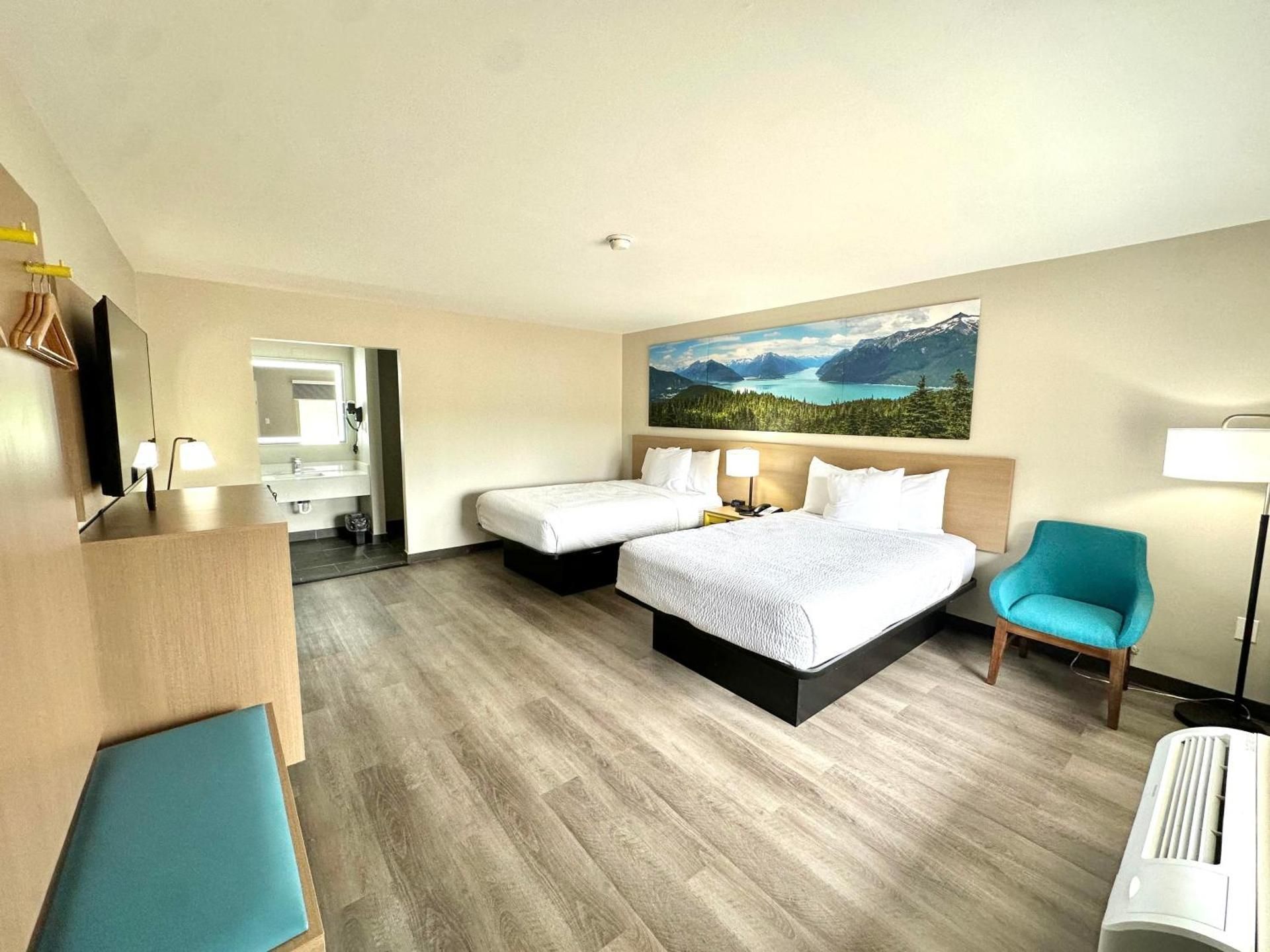 Suite with Two Double Beds - Non-Smoking