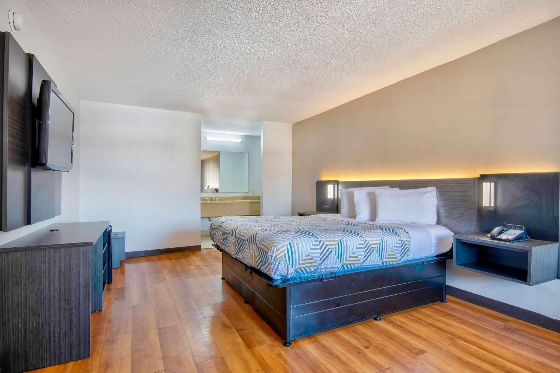 Double Room - Non-Smoking