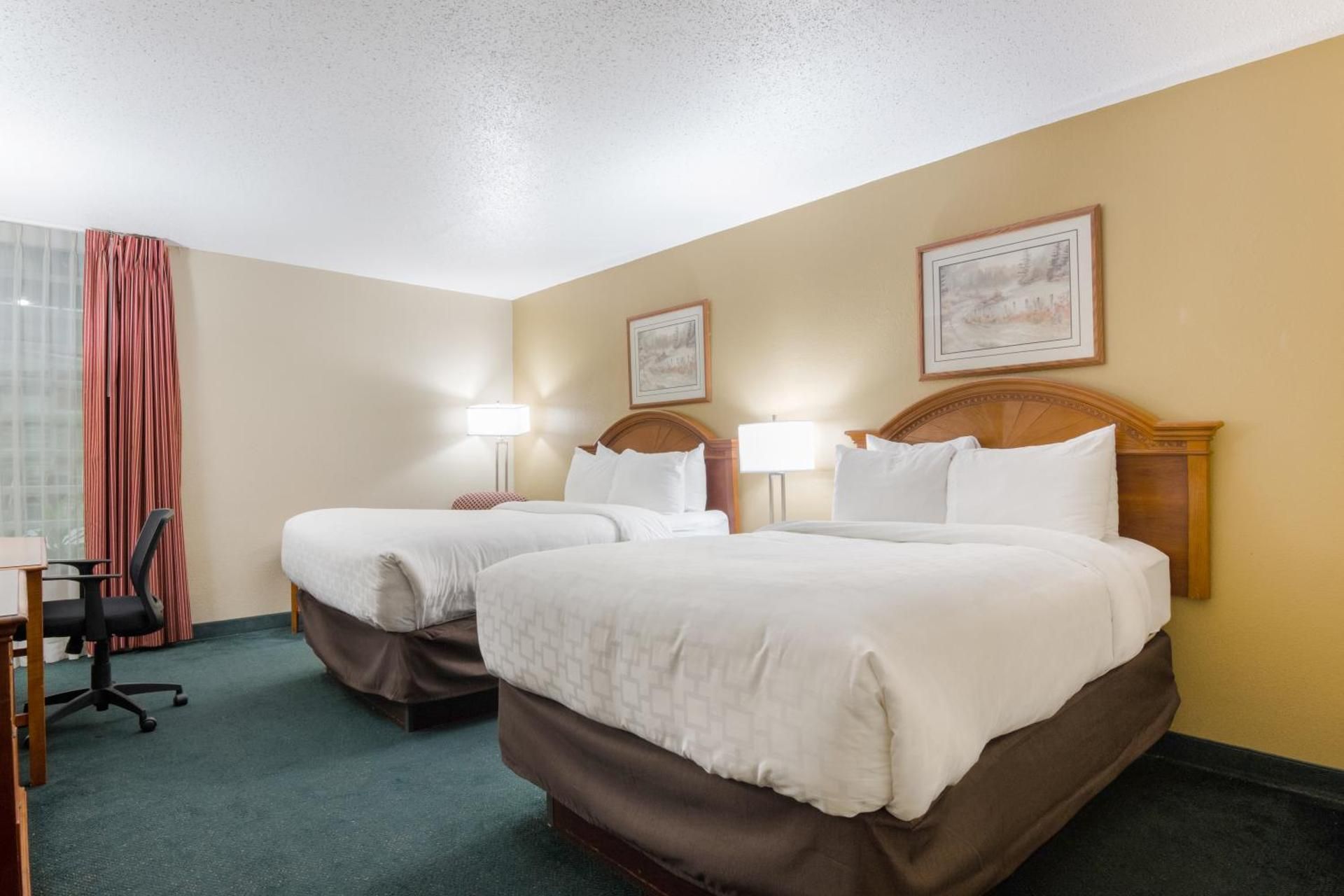 Double Room with Two Double Beds - Non-Smoking