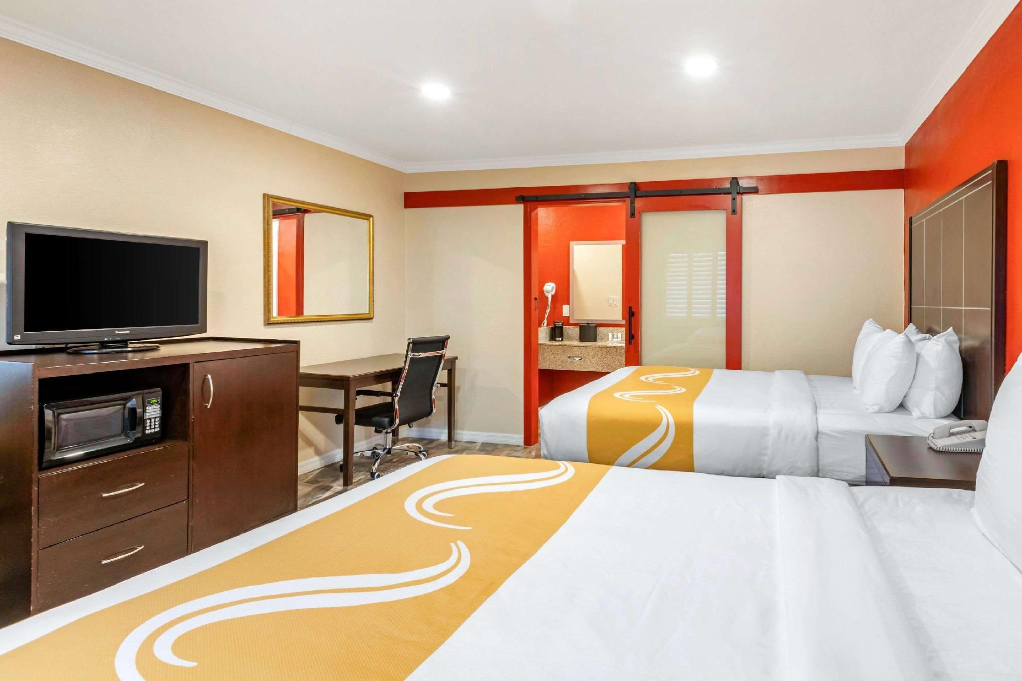 2 Queen Beds Non-smoking Accessible