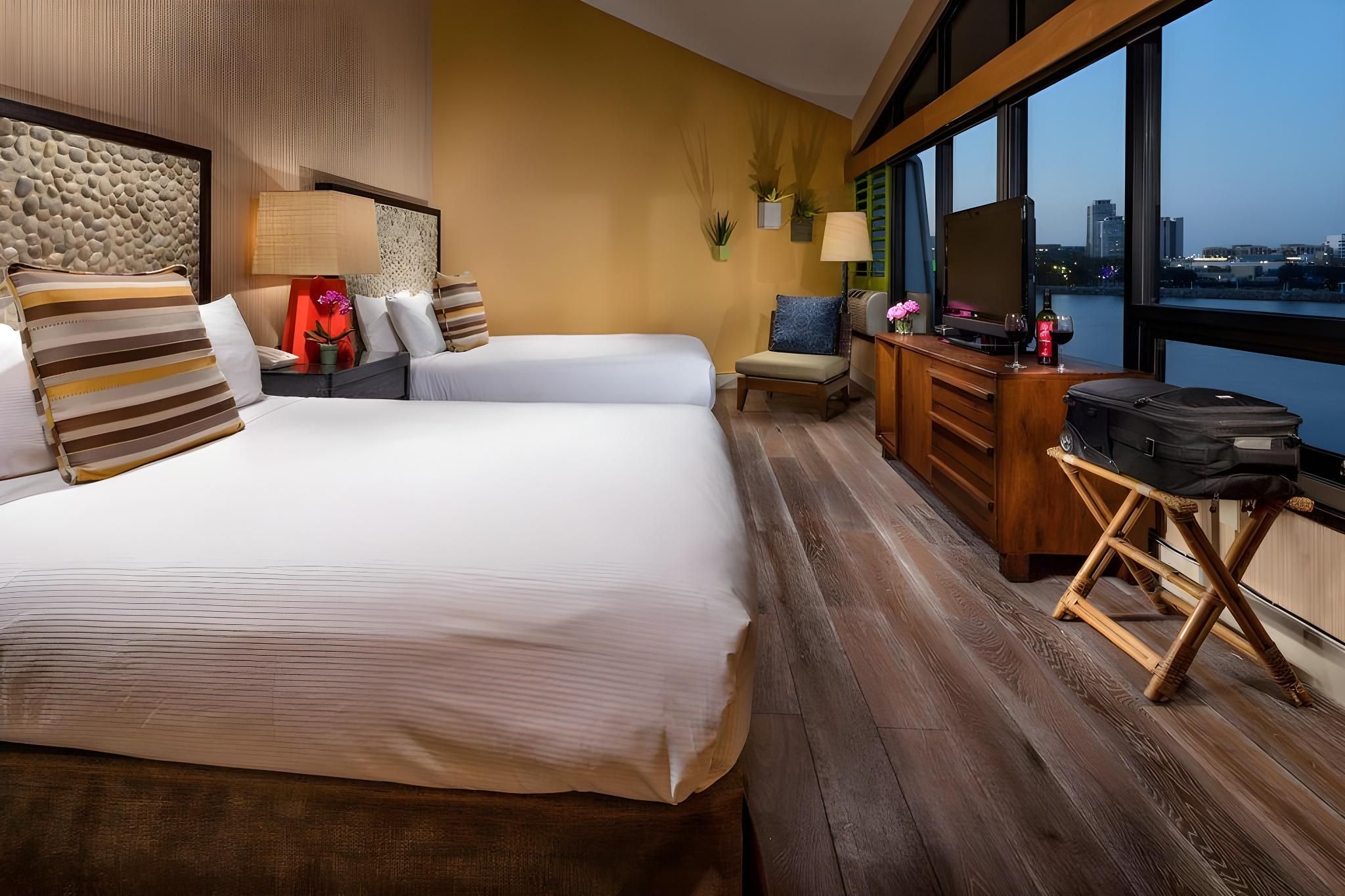 Two Queen Beds Water View