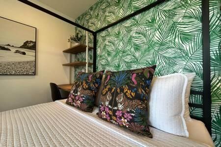 Ocean View Studio Manhattan Beach