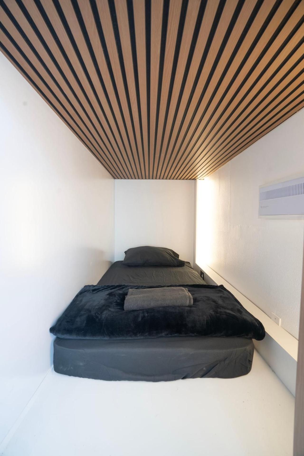 Bed in 8-Bed Mixed Dormitory Room