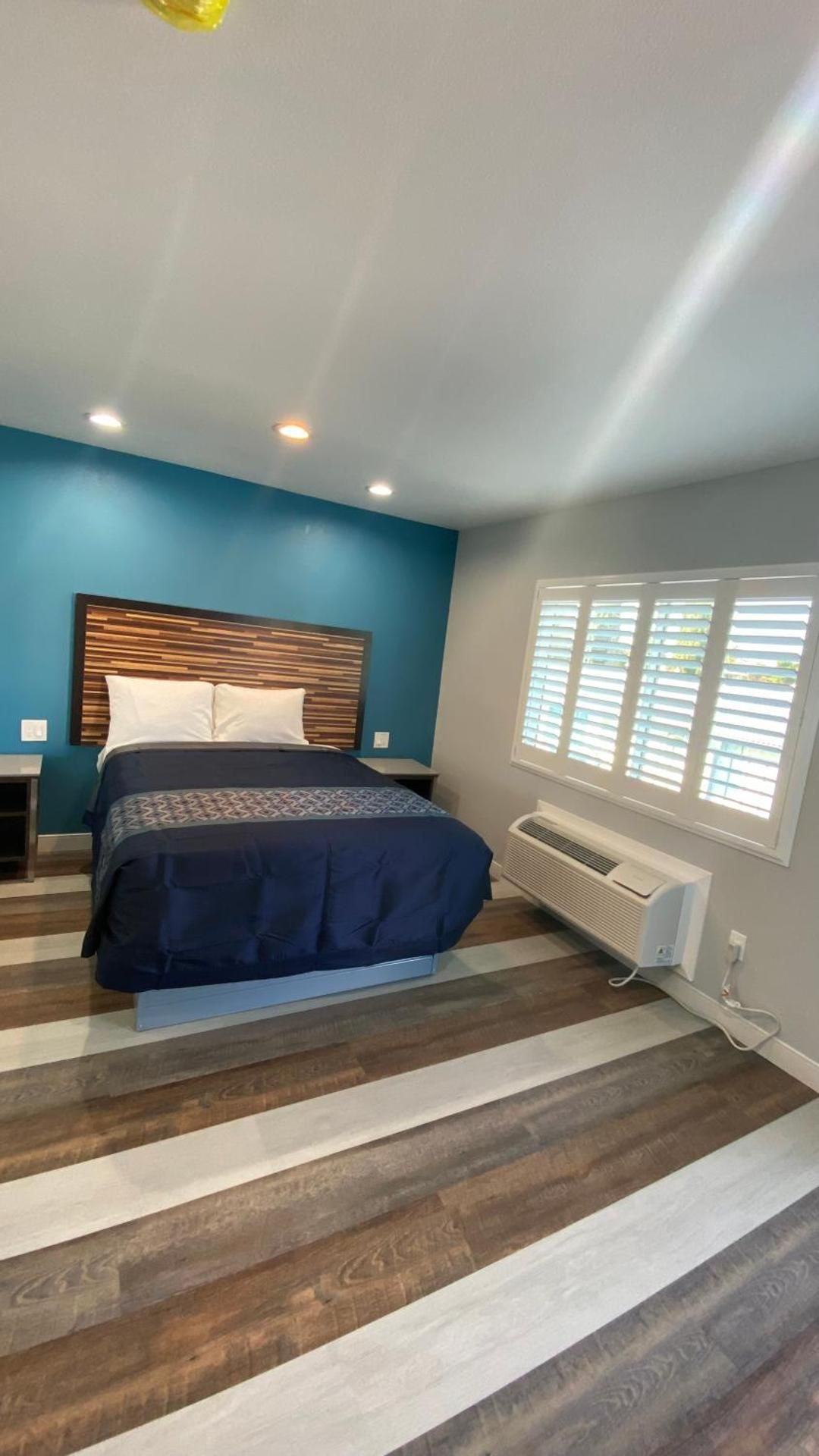 Queen Room