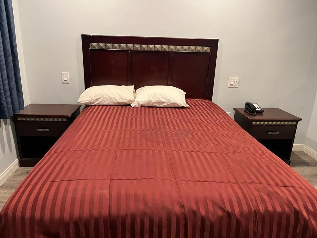 Queen Room