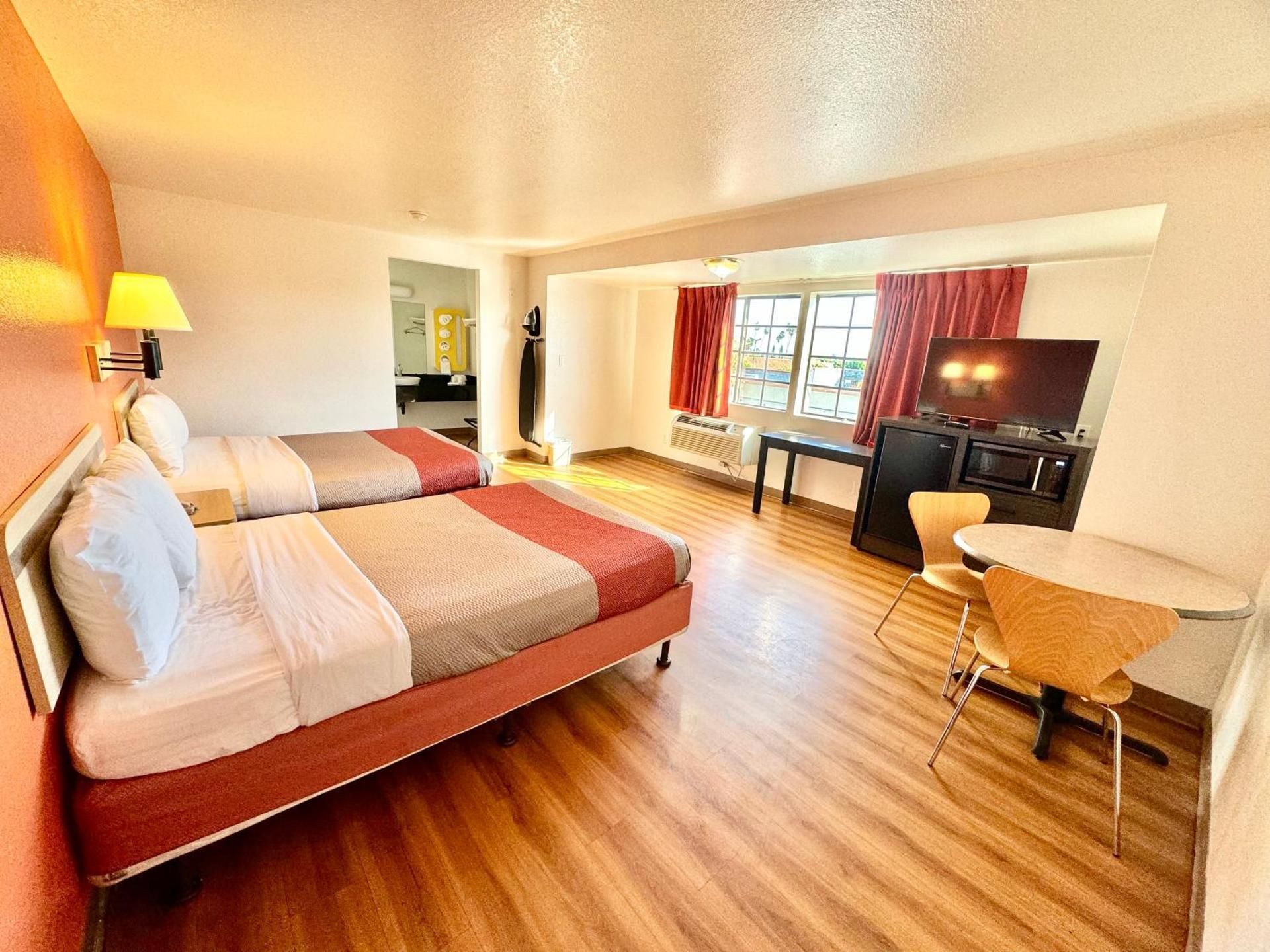 Quadruple Room - Non-Smoking