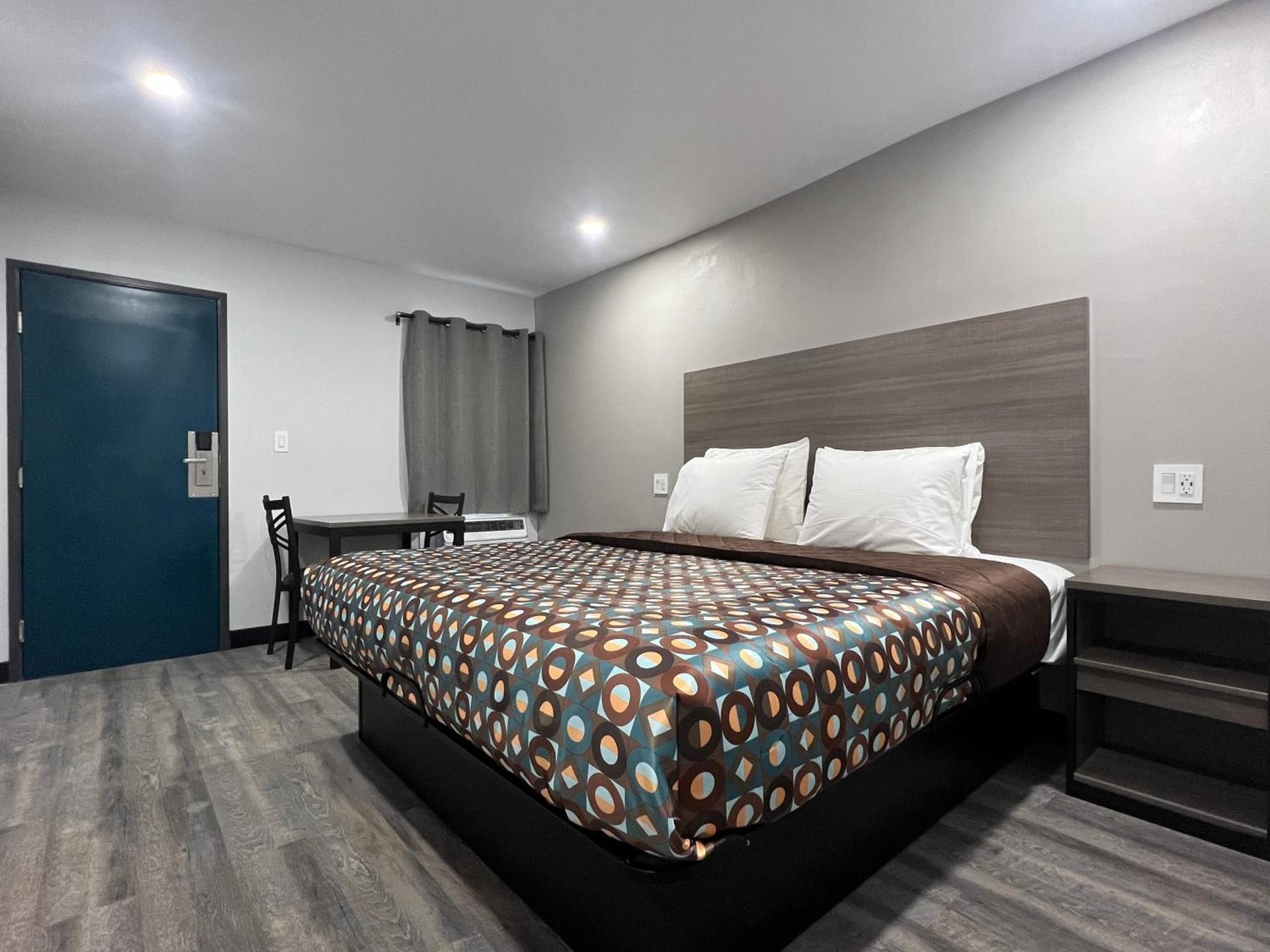 King Room - Disability Access