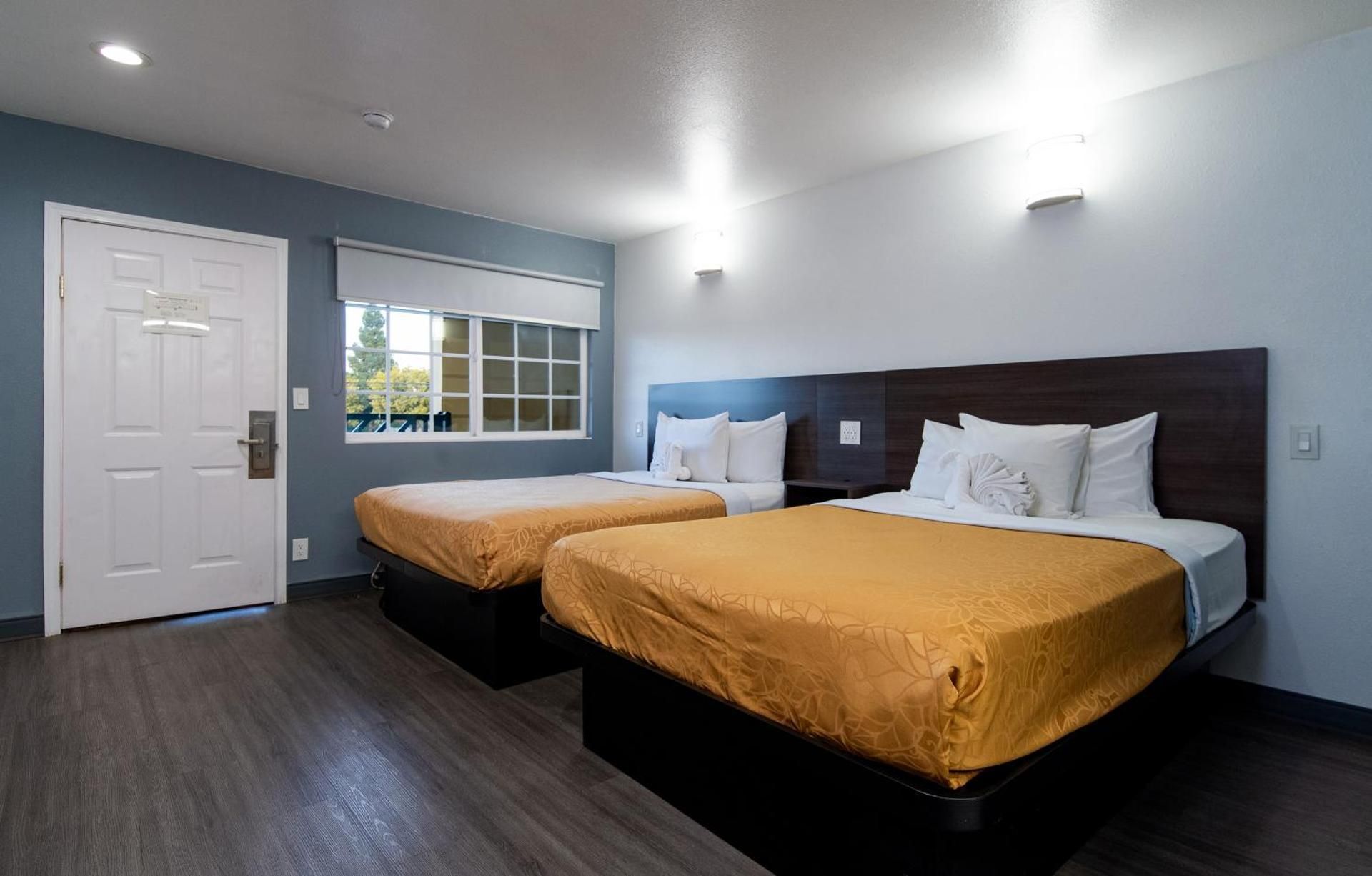 Deluxe Room with Two Queen Beds