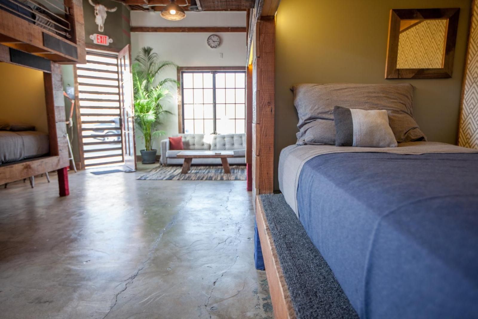 Bed in 10-Bed Mixed Dormitory Room