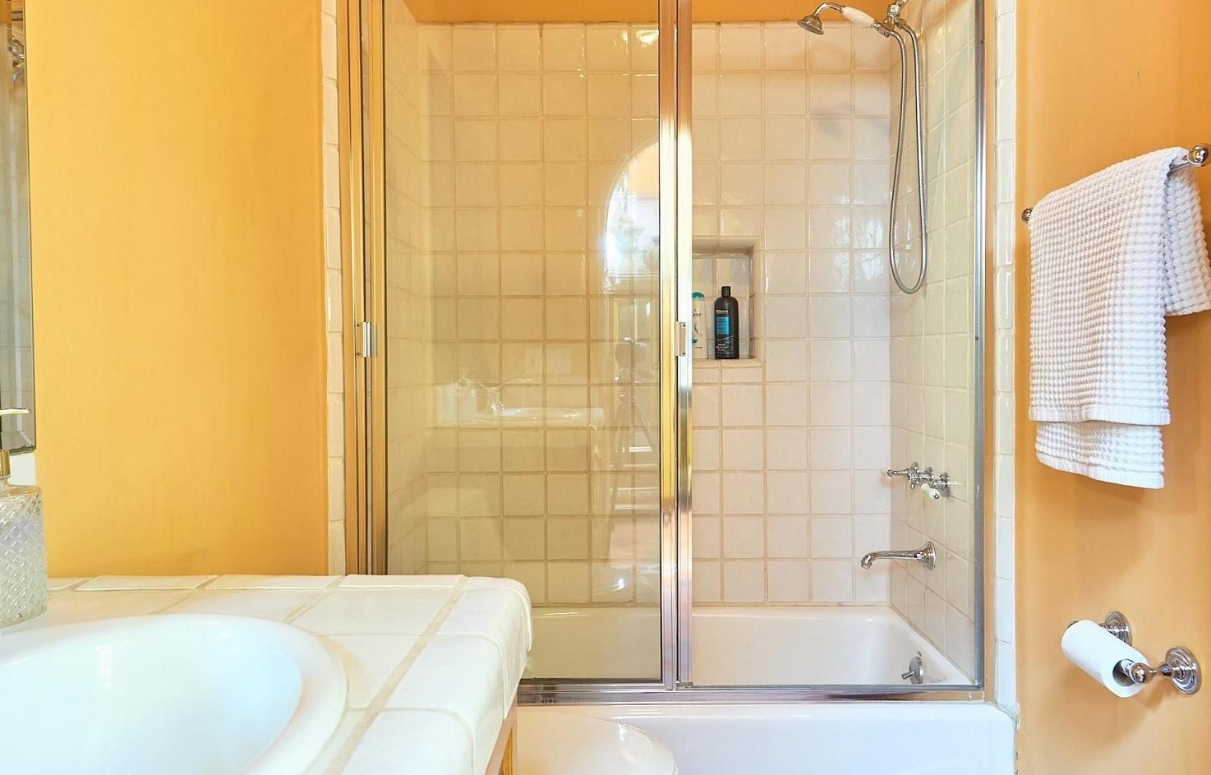 Double Room with Shared Bathroom