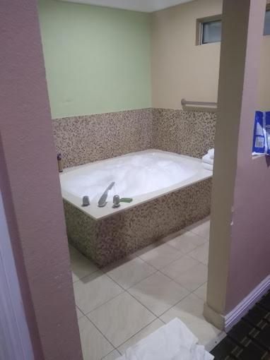 Suite with Spa Bath