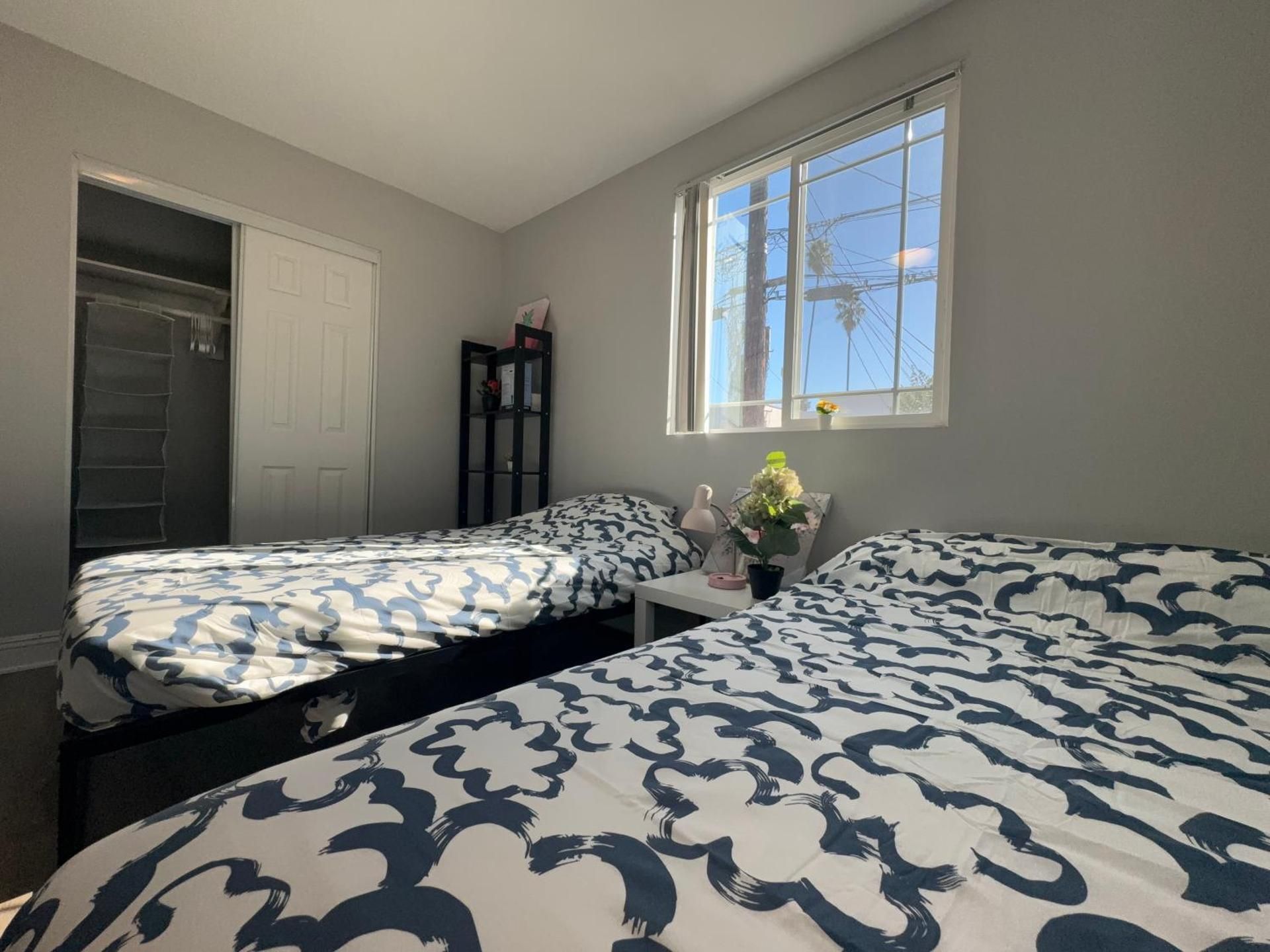 Double Room with Shared Bathroom