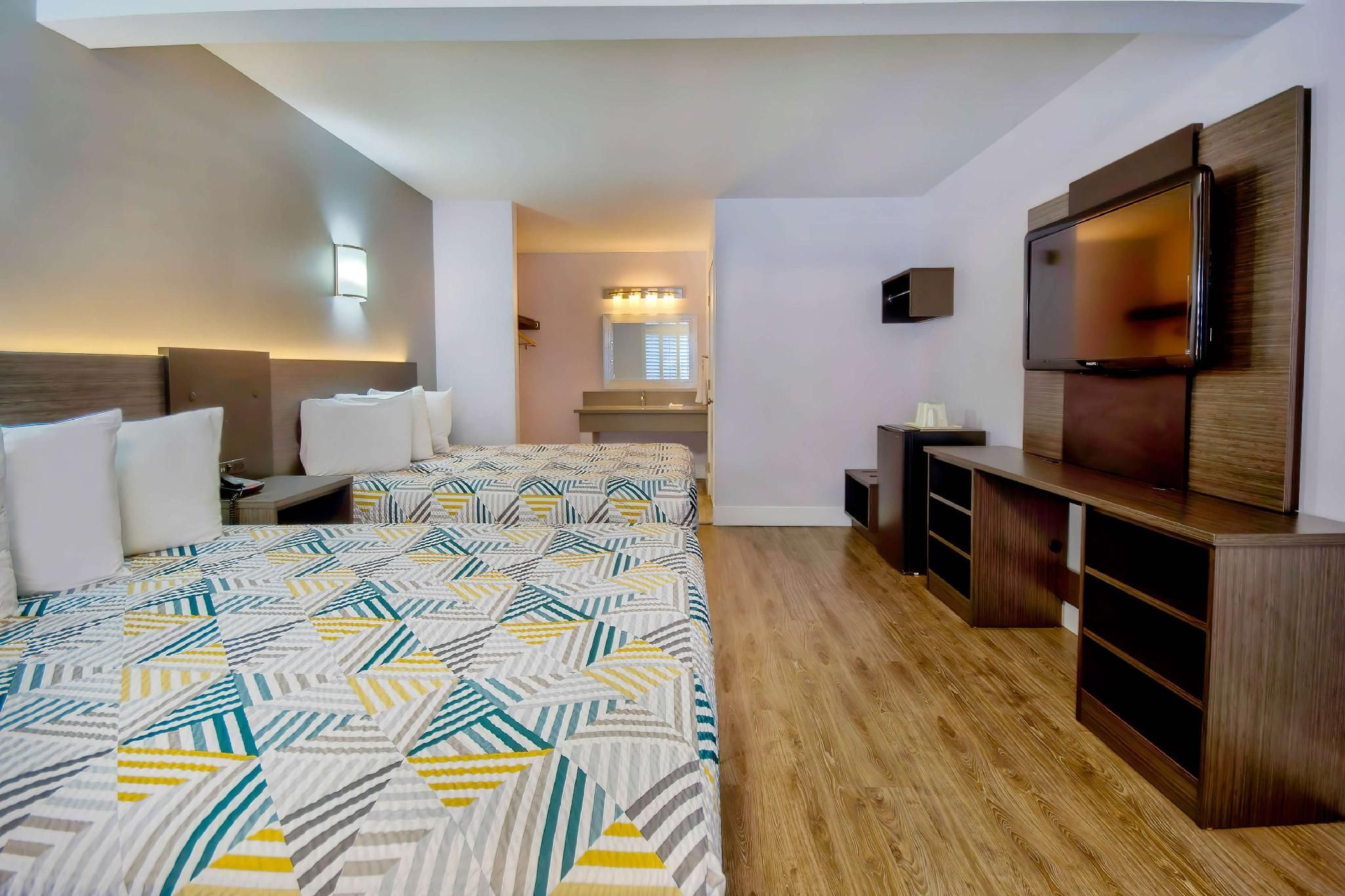 2 Queen Beds | Non-Smoking, Mini Fridge
