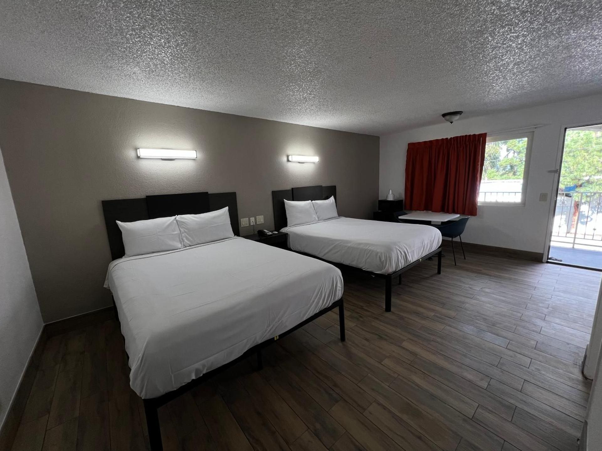 Deluxe Queen Room with Two Queen Beds - Non-Smoking