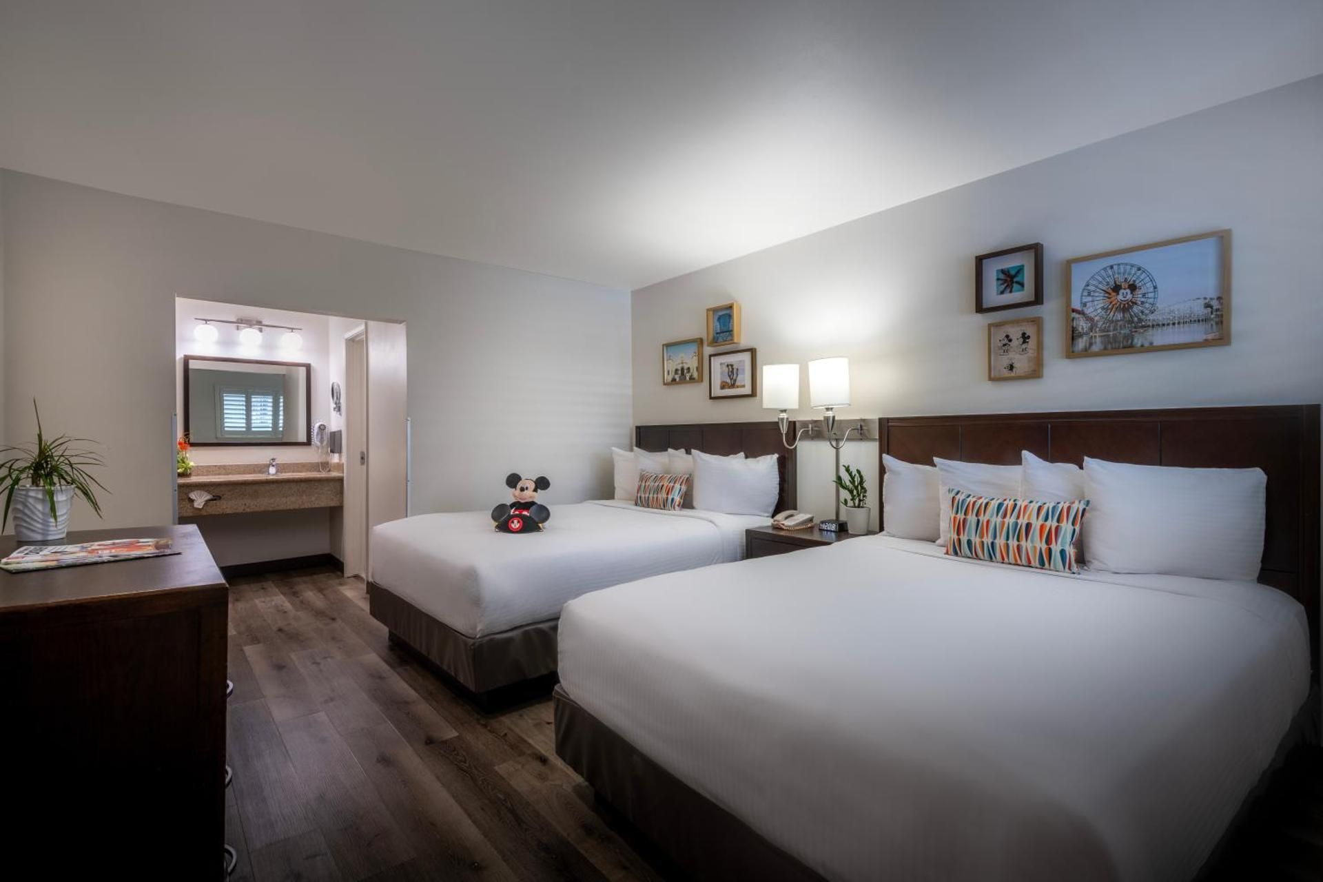 Triple Queen in Two Bedrooms