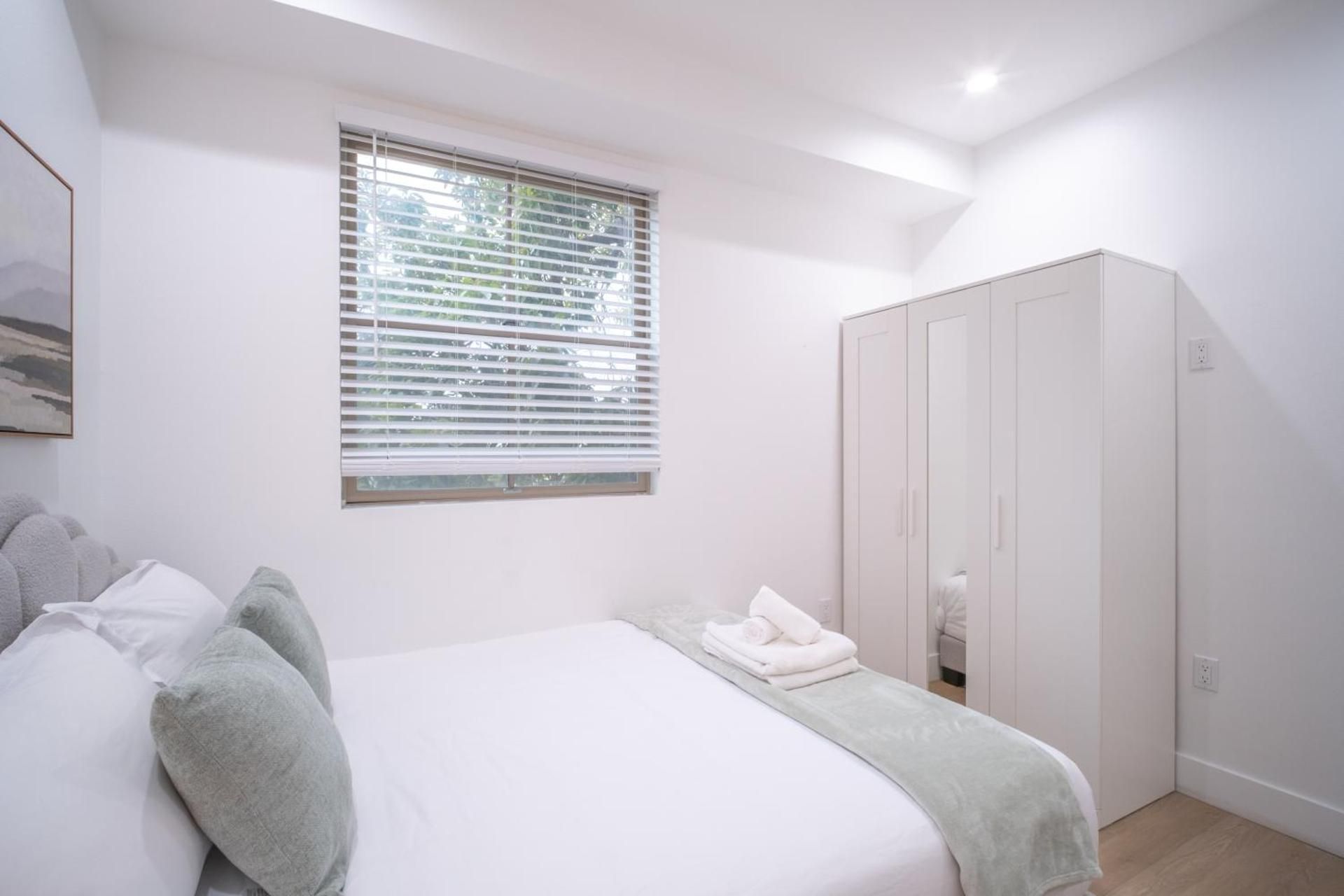 Double Room with Private External Bathroom