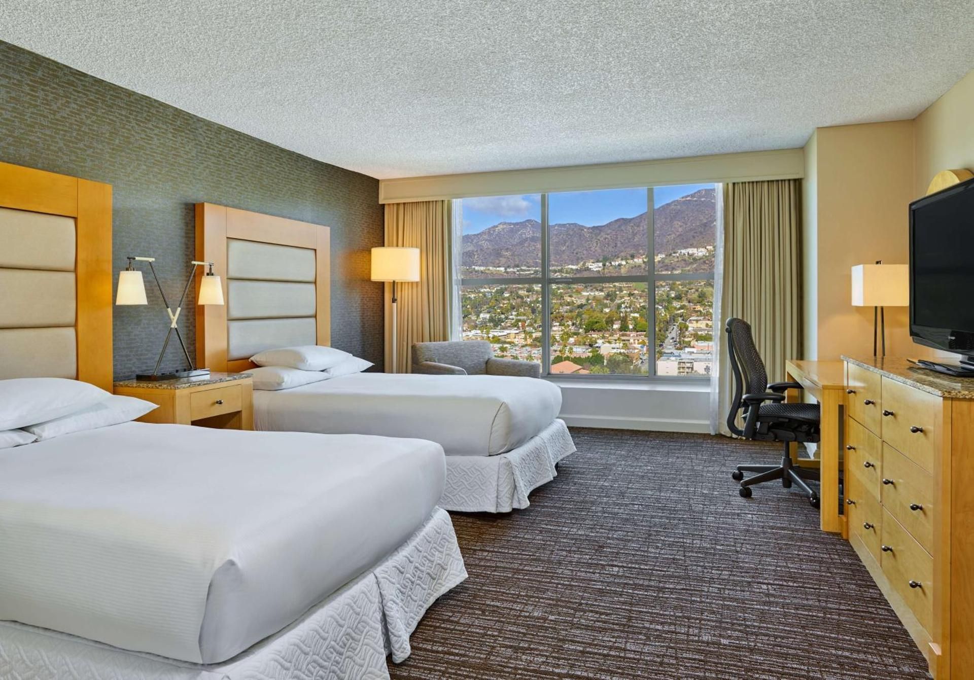 Hilton Los Angeles North/Glendale & Executive Meeting Center 2 Double Beds