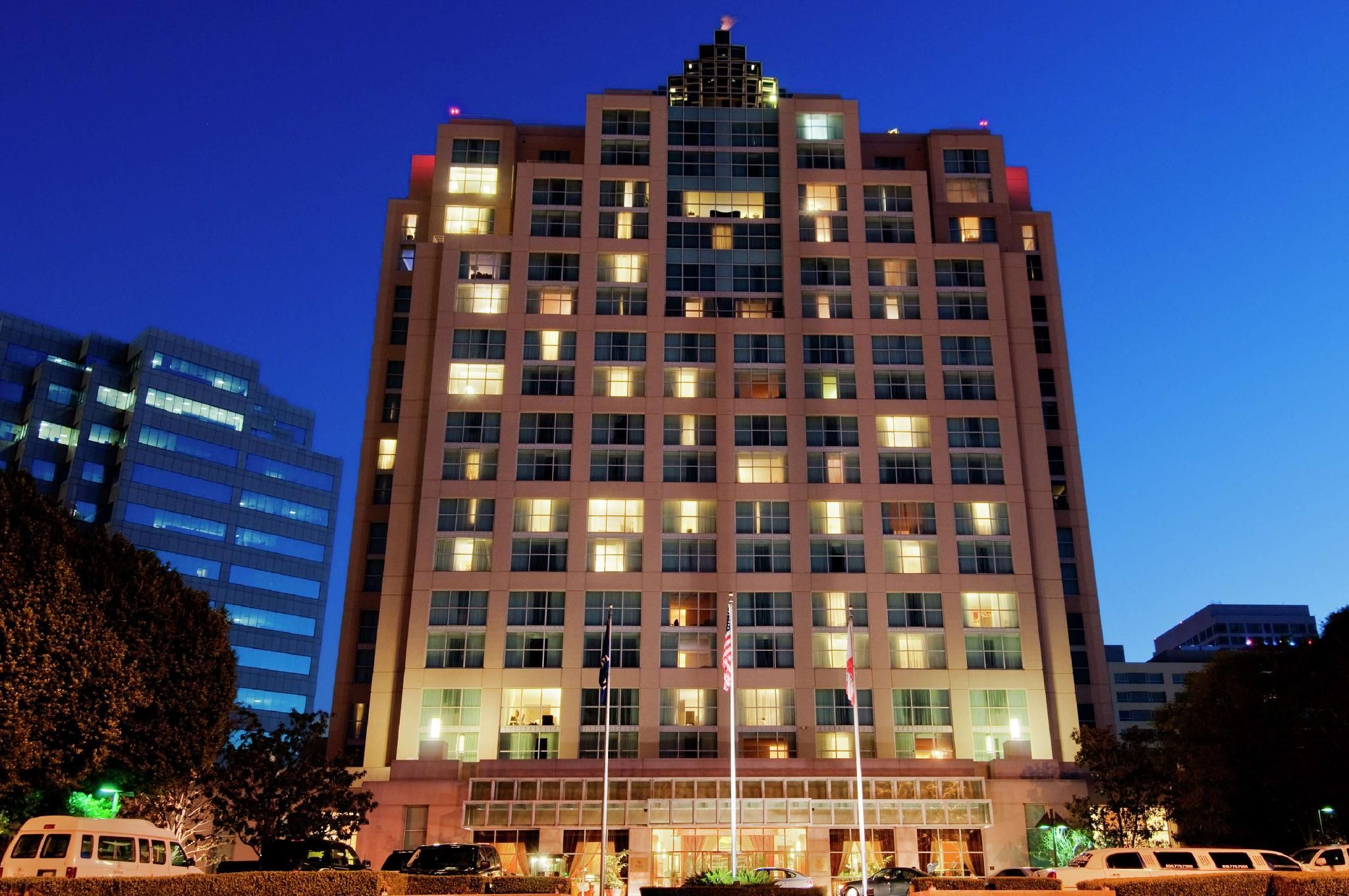 Hilton Los Angeles North/Glendale & Executive Meeting Center